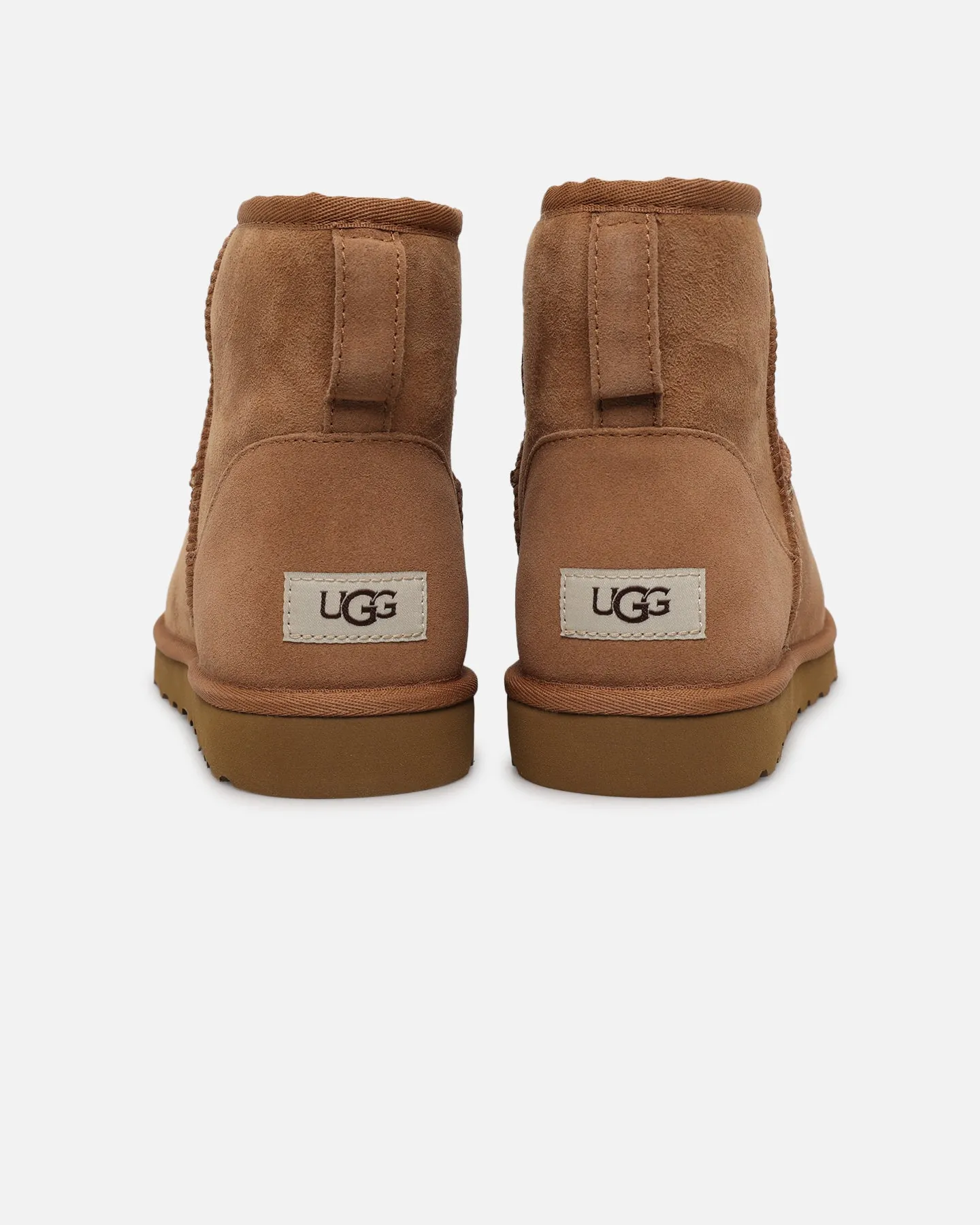 Video Look Toe Protection Ugg Boots Classic Mini Chestnut