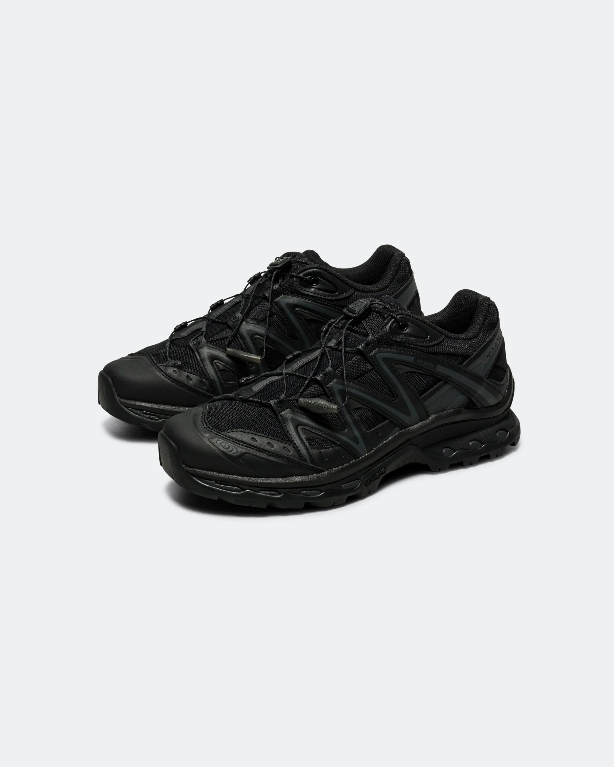 XT-Quest - Black/Phantom Ankle Ease Sports Culture