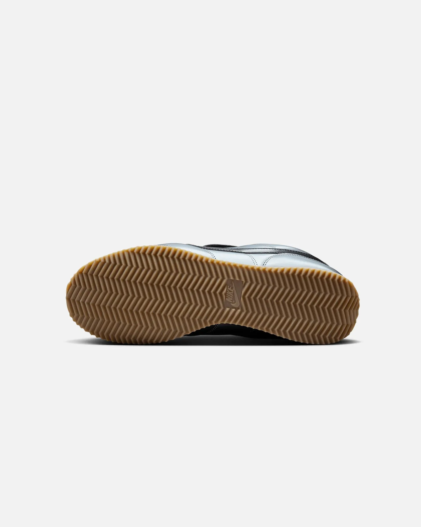 Stride Easy Nike Cortez SE Mtlc Cool Grey/Black-Gum Dark Brown