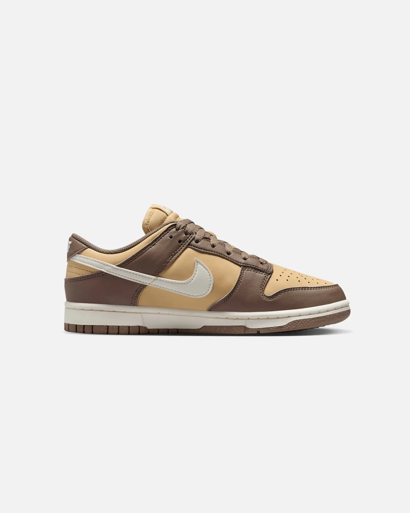 Trend-setting sole Nike Women's Dunk Low Next Nature "Mink Brown" Archaeo Brown/Sail