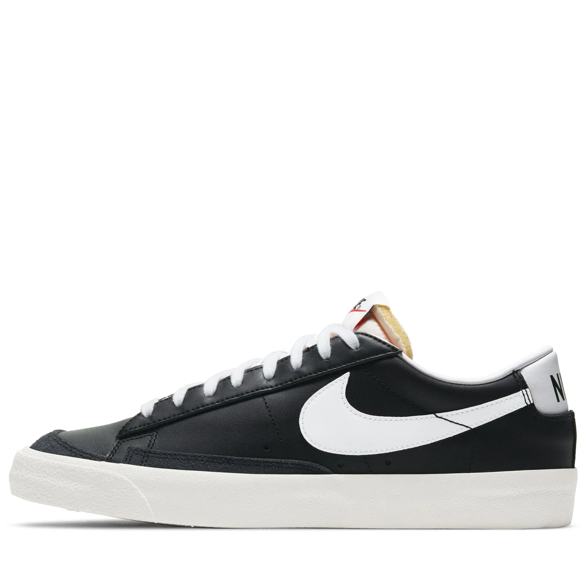 Breathable Edge All Rounder Nike Blazer Low '77 - Black/White