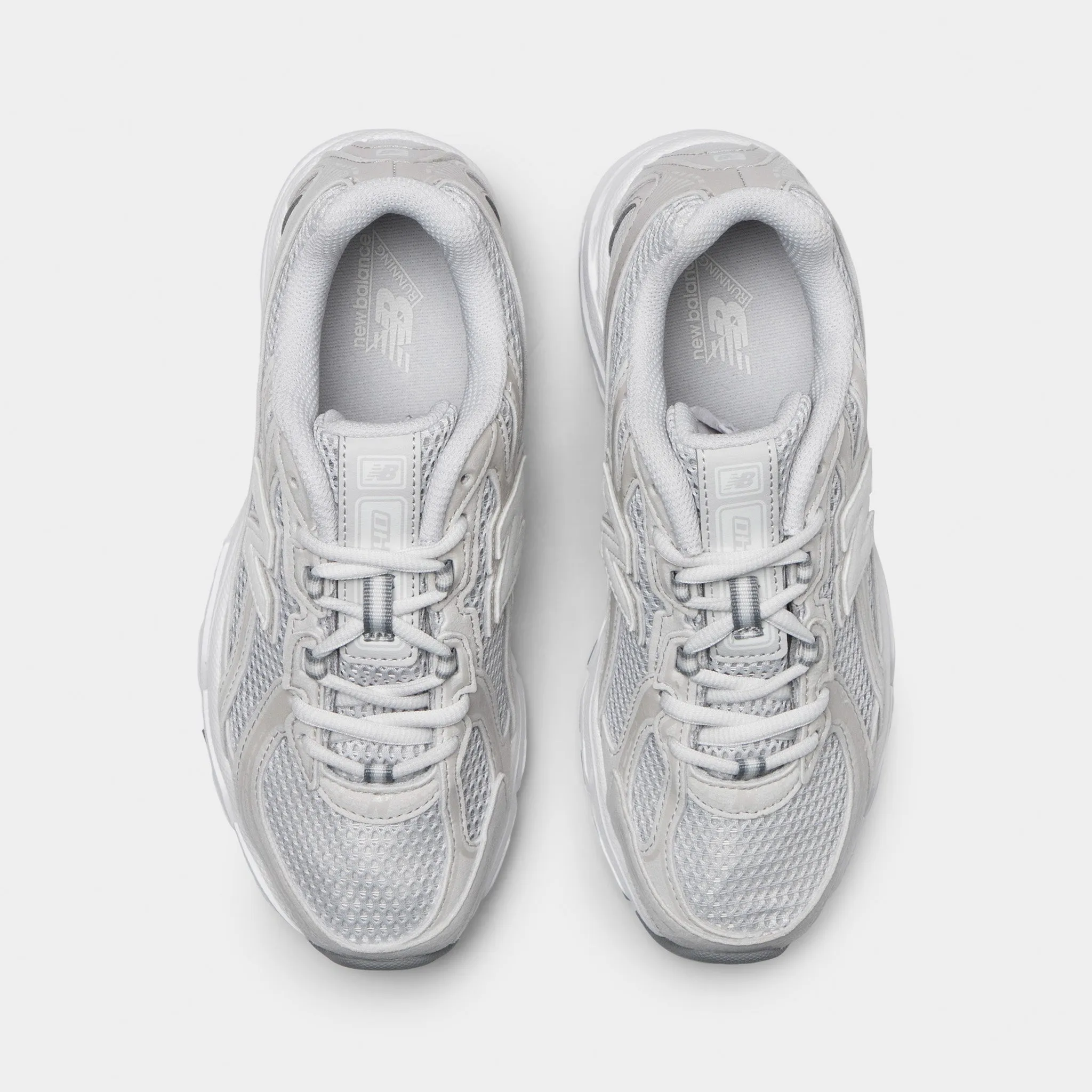 Rain Step Quick Fit New Balance Juniors' 740 Grey Matter / White