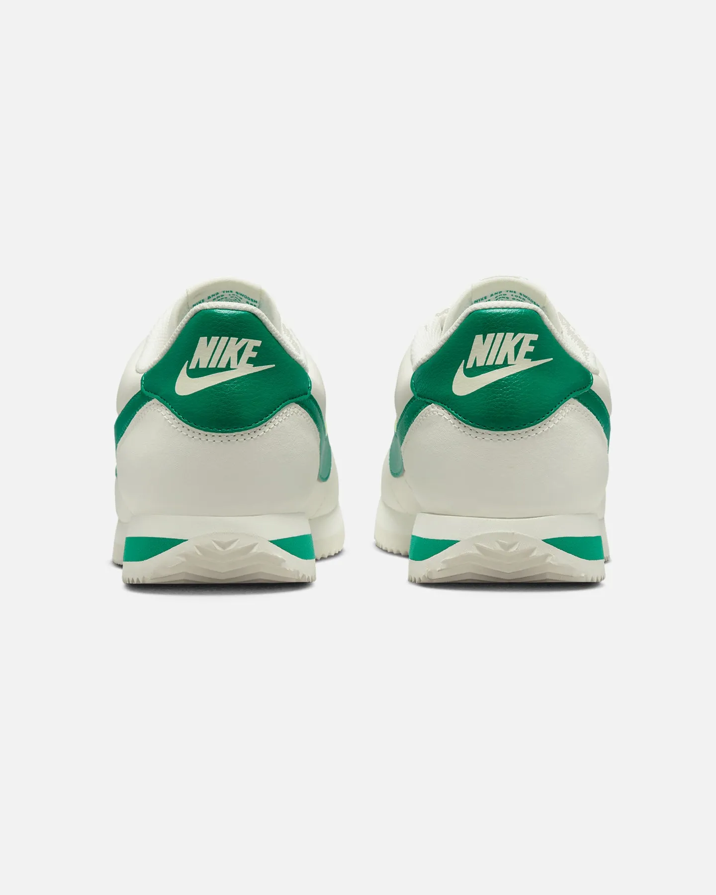 Walking Nike Cortez Sail/Stadium Green