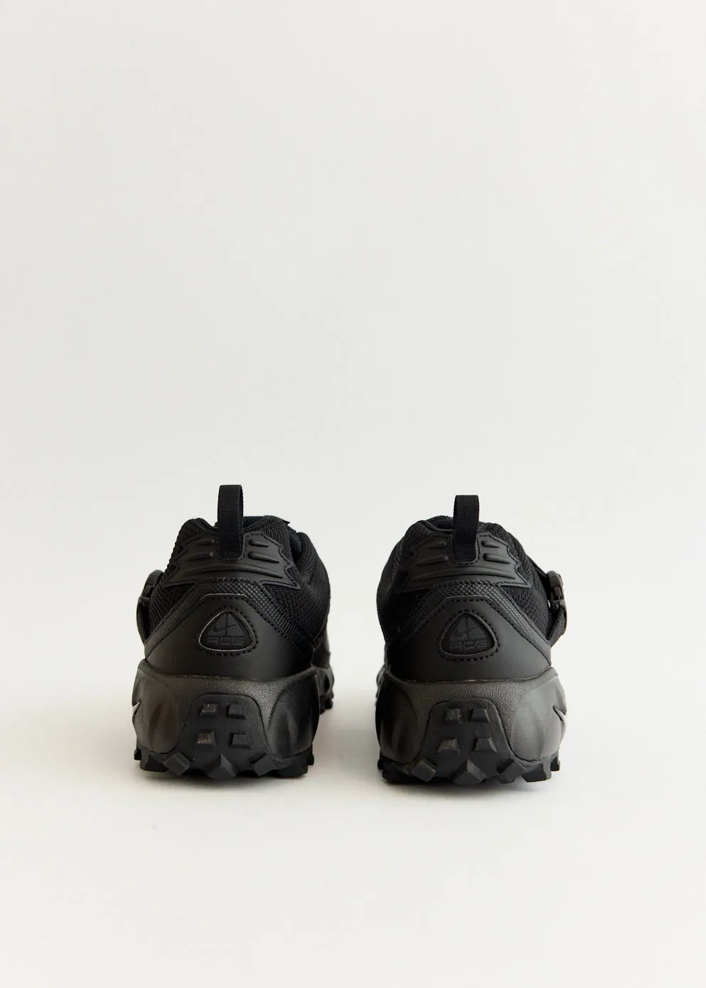 ACG Phassad 'Triple Black' Sneakers upper - type