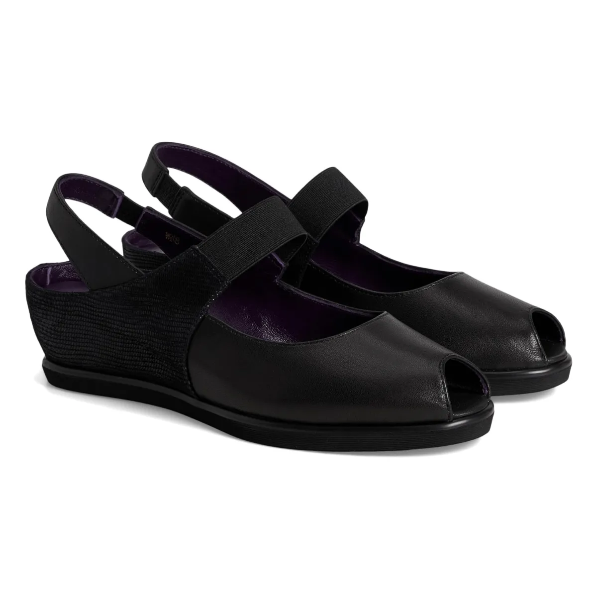 Vaneli Women's Rayce Black Nappa/Black Miniliz Contrast Stitch