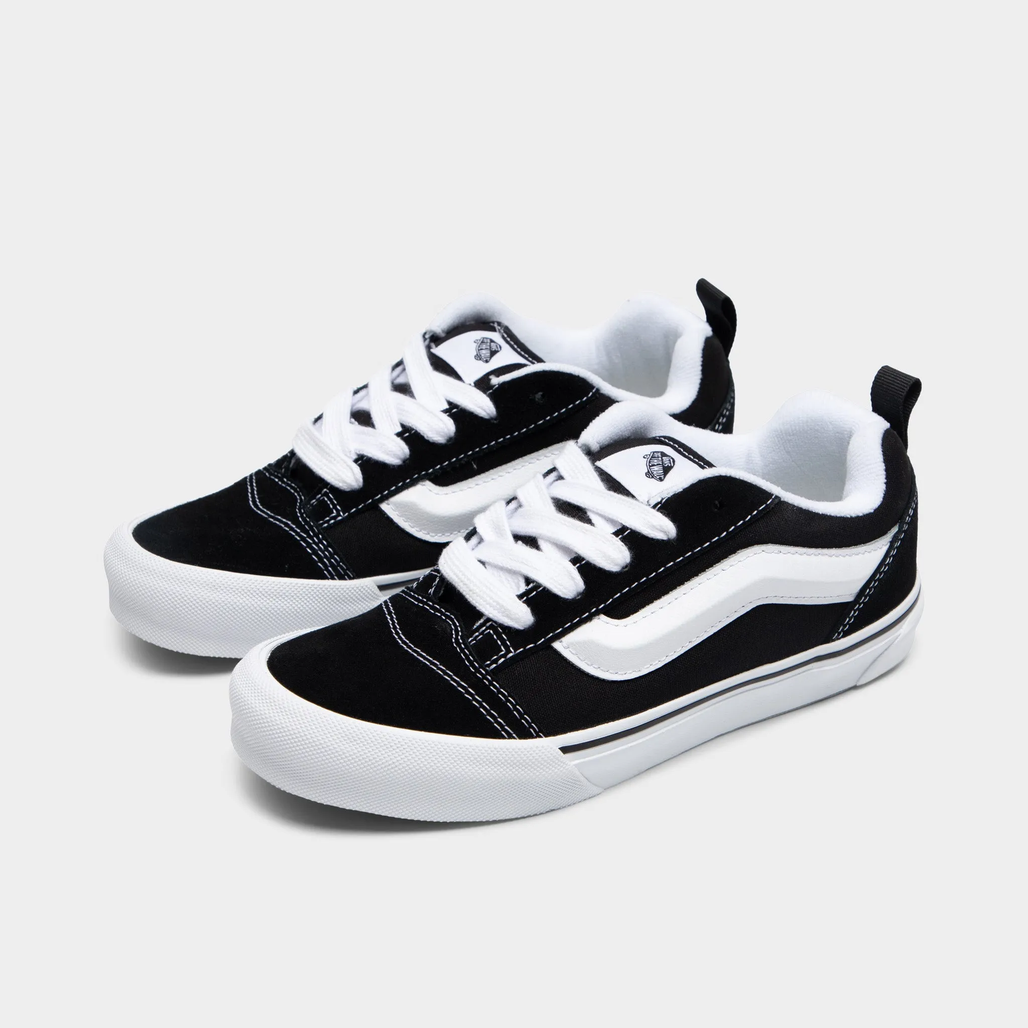 mom style Anti Sweat Vans Juniors' Knu Skool Black / True White