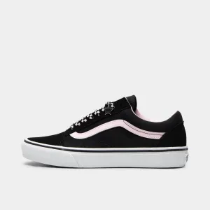 Outfit Essential Timeless Comfort Vans Old Skool Black / White Charms