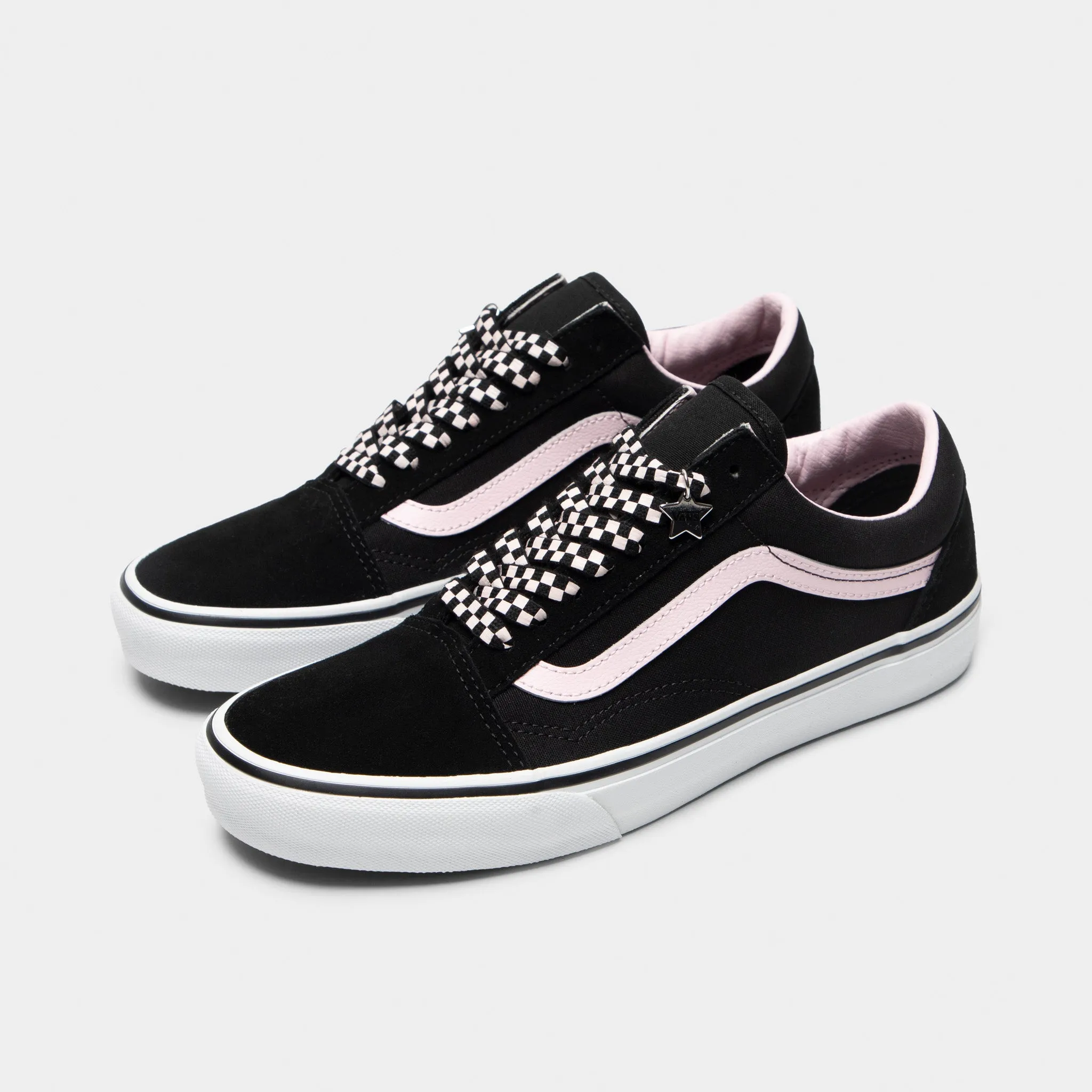 Winter Chill Vans Old Skool Black / White Charms