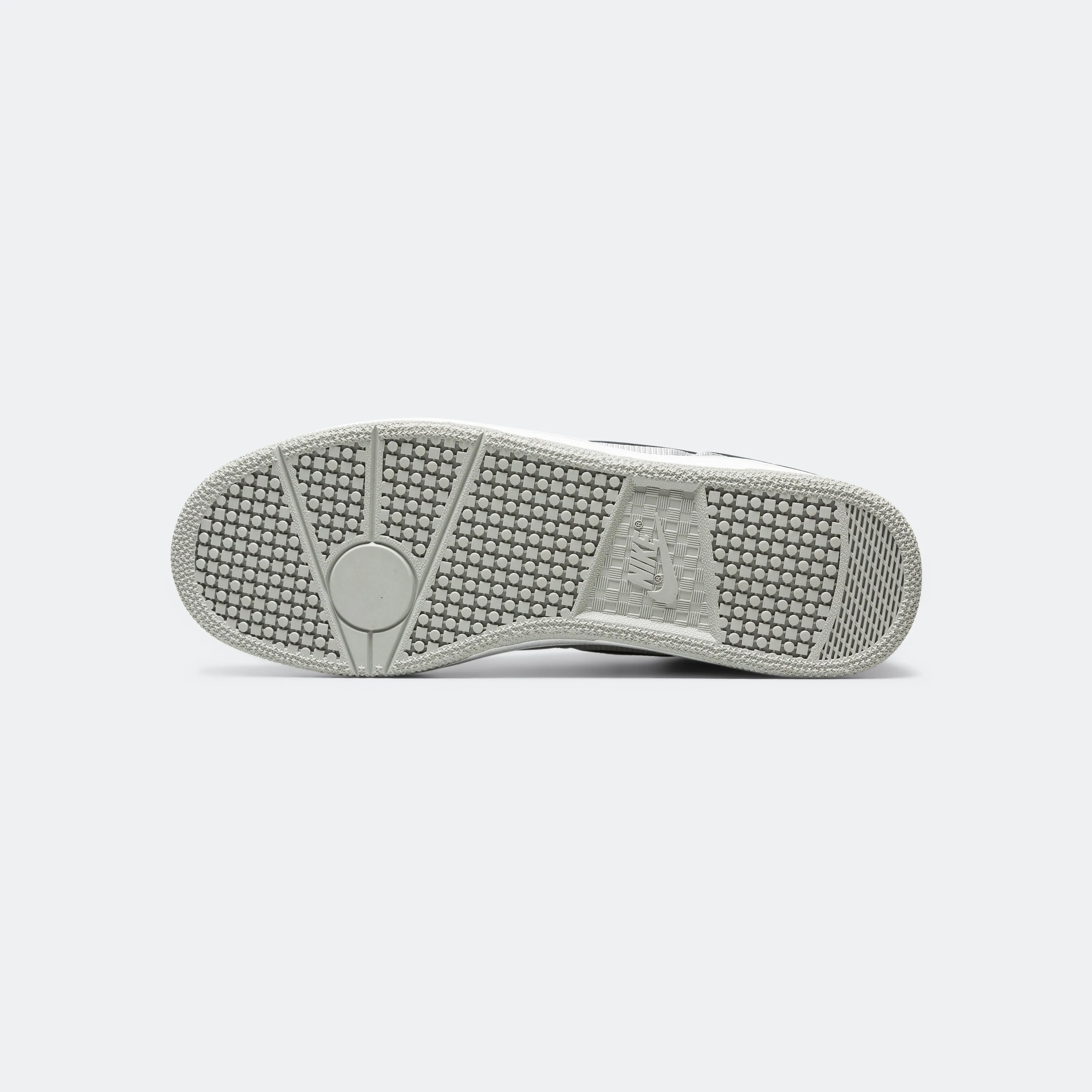 Attack QS SP - Lt Smoke Grey/Black-White Chill Vibe Impact Dispersing Design