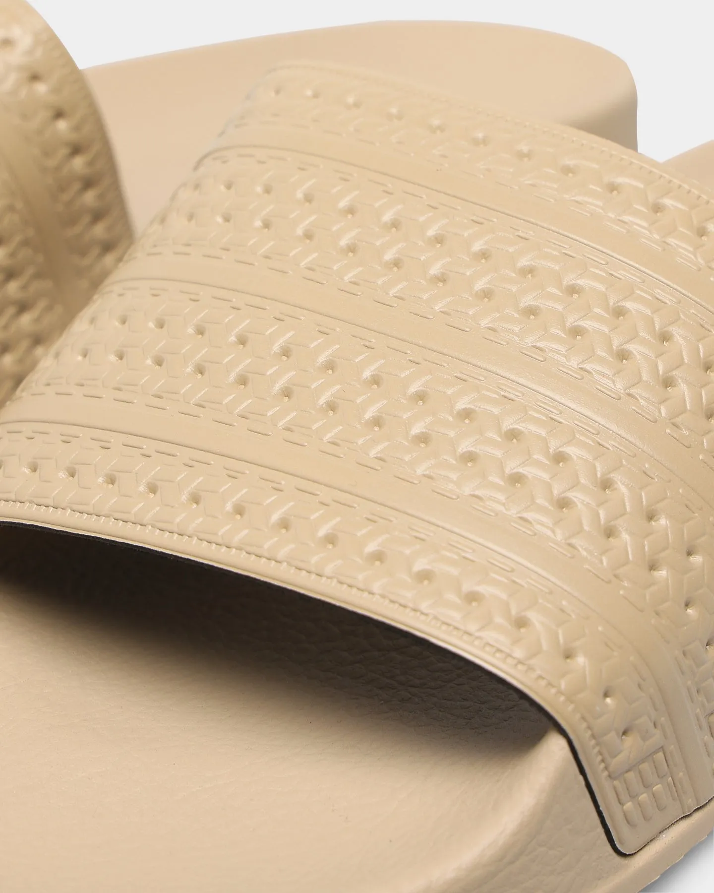 Adidas Adilette Slides Beiton/Beiton/Beiton Garden Walk Casual Move