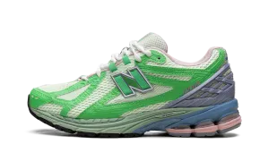 Anti-microbial 1906R "Green Astral Purple"
