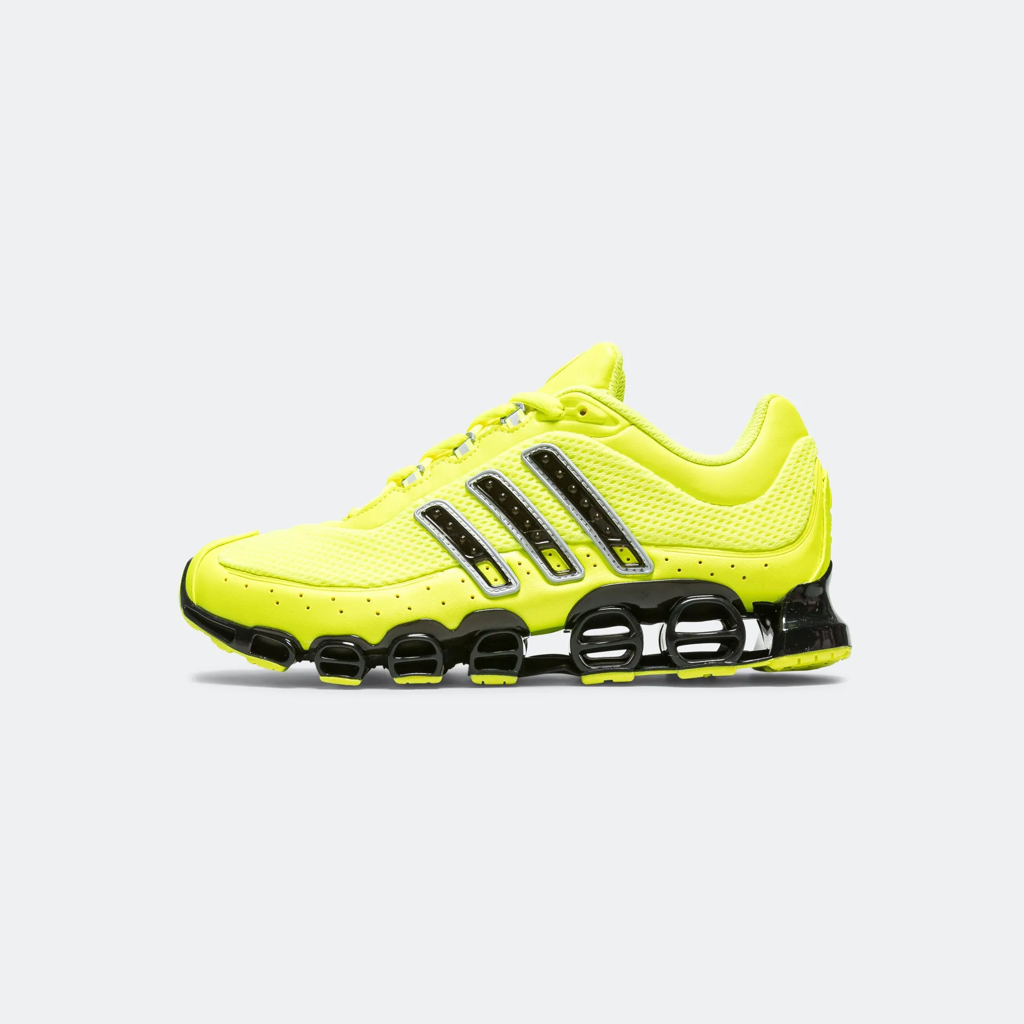 Megaride - Solar Yellow/Core Black-Metallic Silver Ultra Responsive Foam