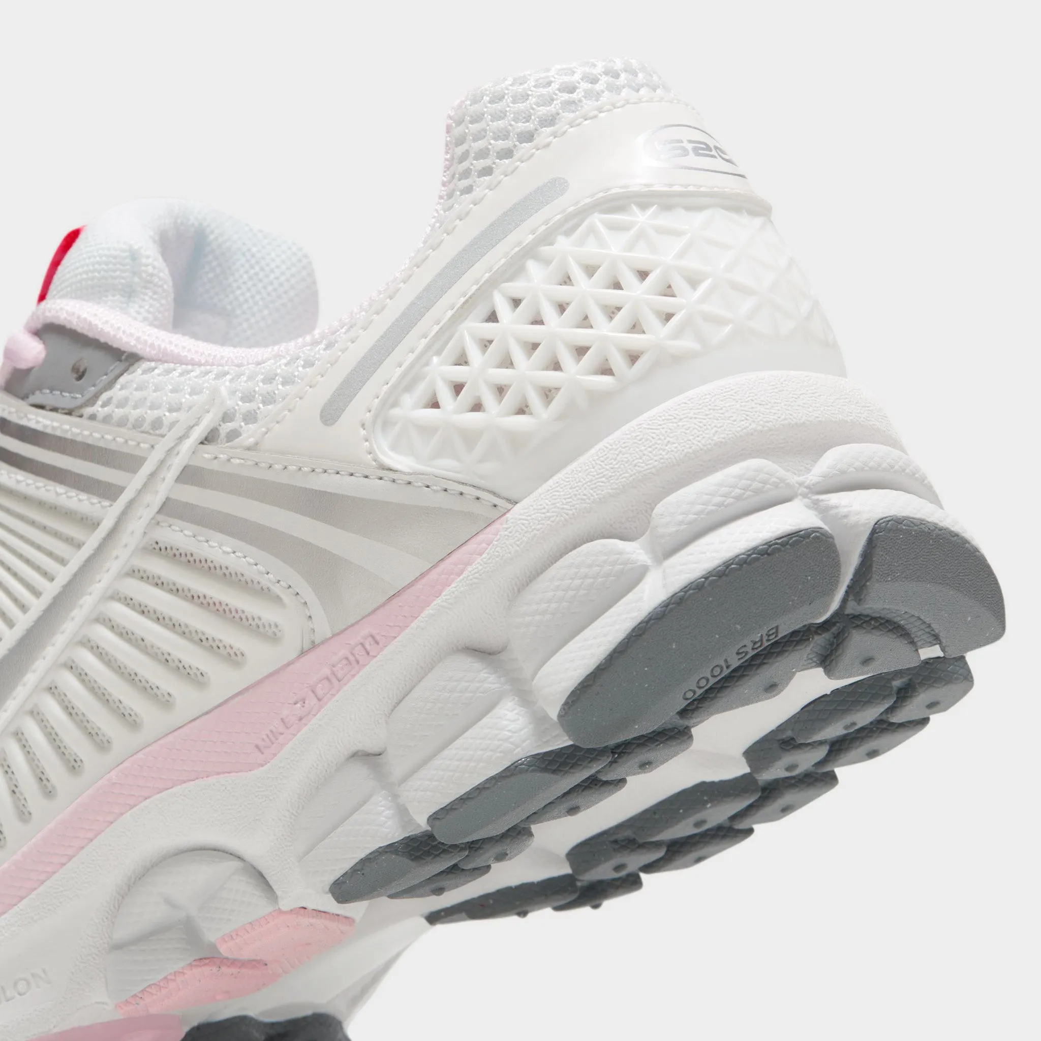 Nike Women's Zoom Vomero 5 Photon Dust / Metallic Silver - Summit White Street Walks