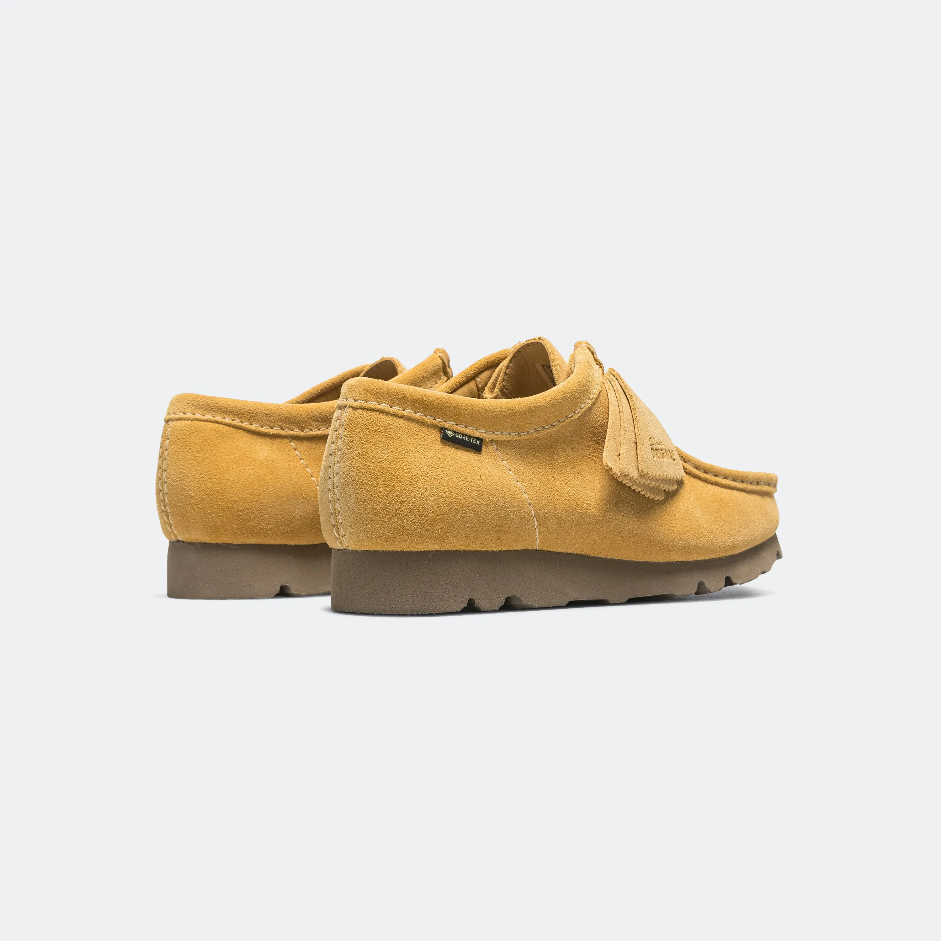 Wallabee GTX - Golden Tan Suede Shock Diffusing Platform Breathable Quarter Panels