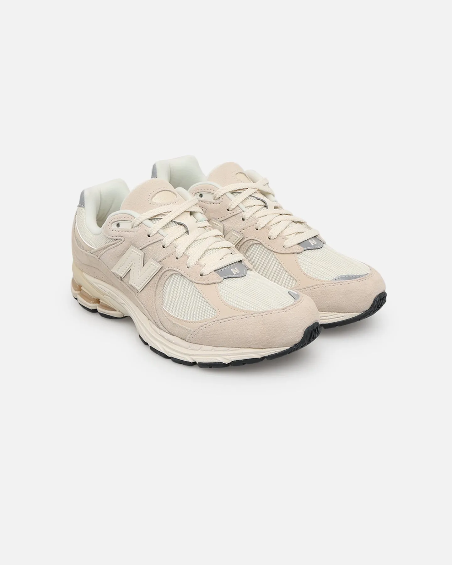 Strong Stitching New Balance 2002R Cream
