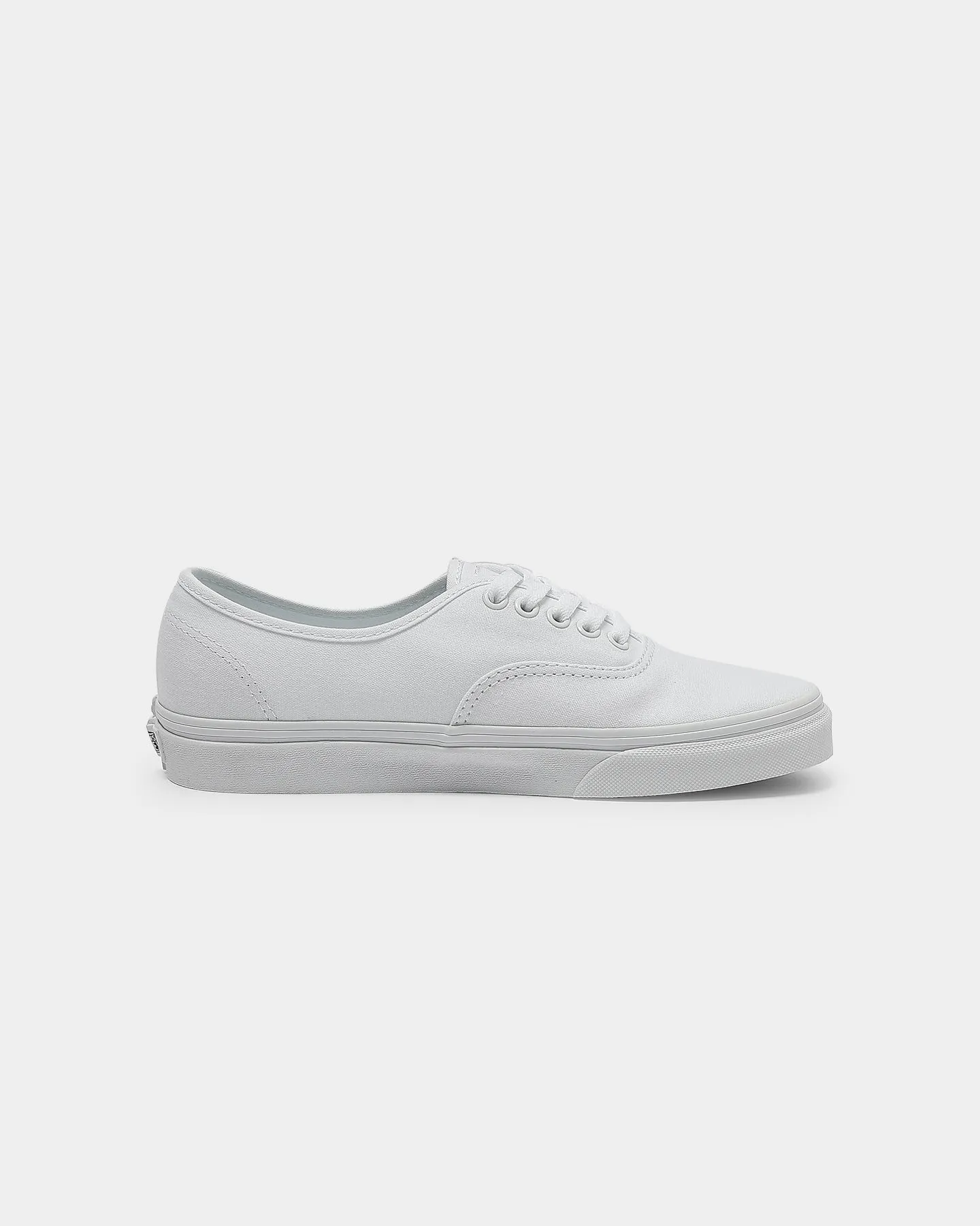 Vans Authentic White/White Video Look