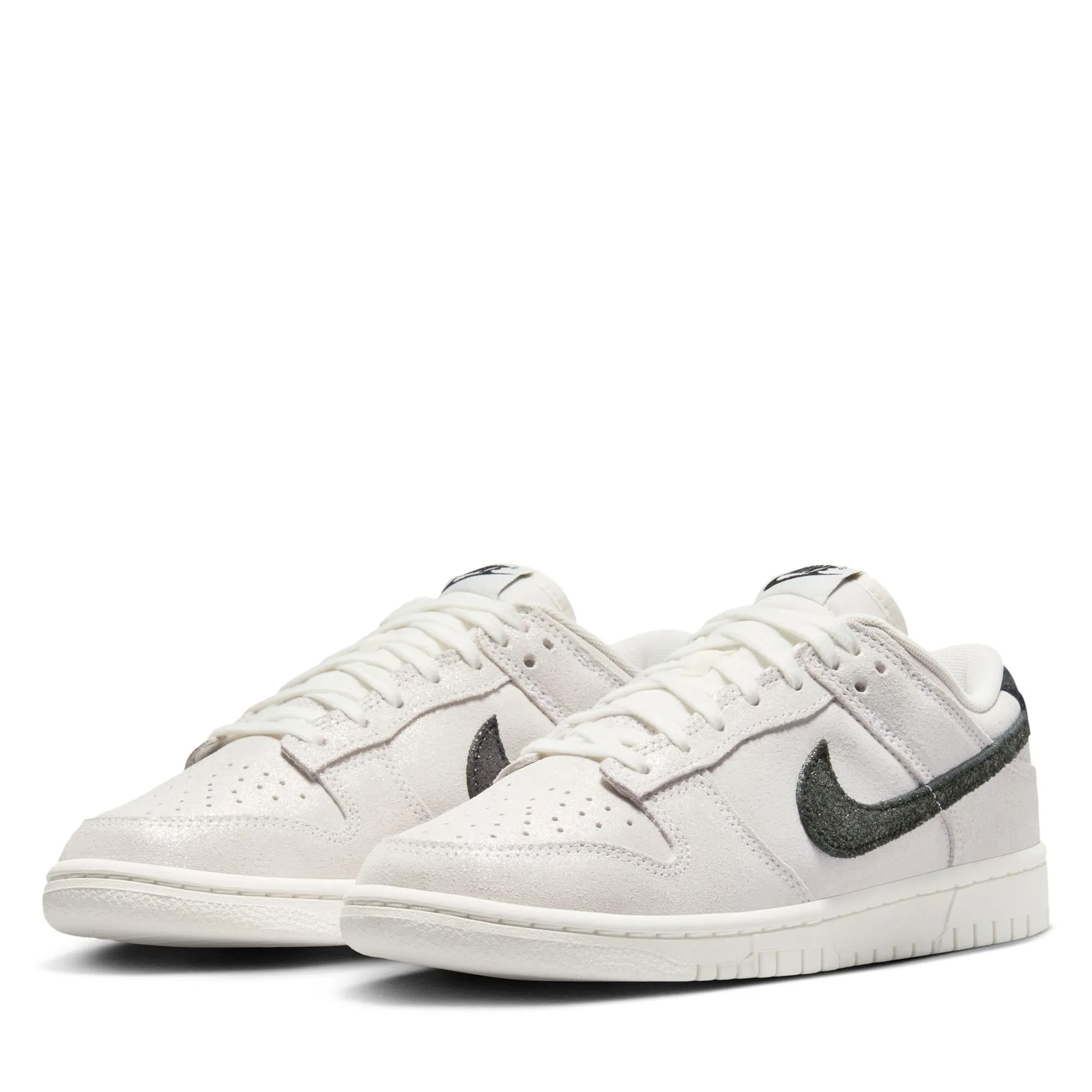 Women's Nike Dunk Low SE - White/Black Thermal Regulating Liners Simple Outline