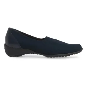 Munro Women's Traveler Black Fabric Edge Look