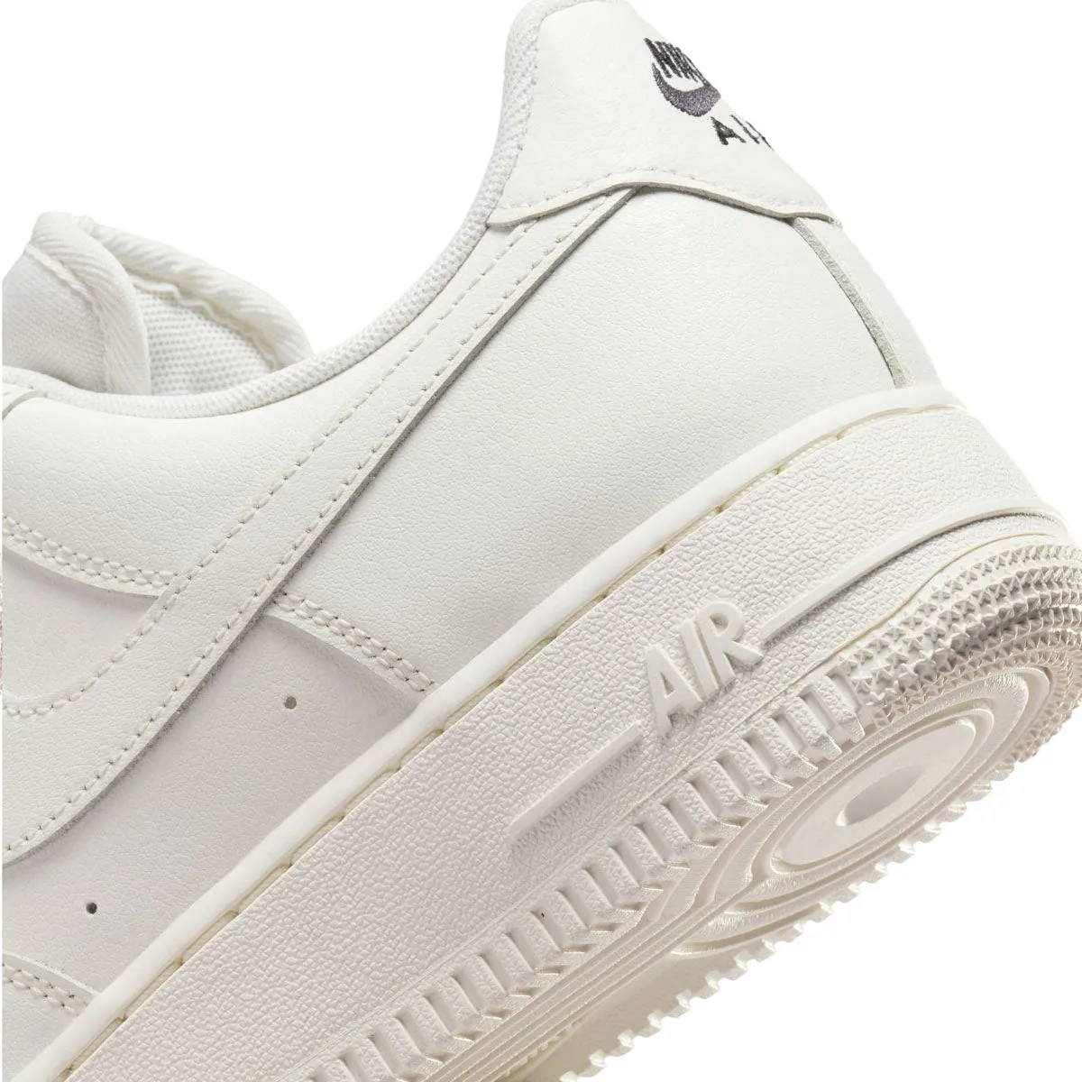 studded Wmns Air Force 1 '07 ESS 'Sail'