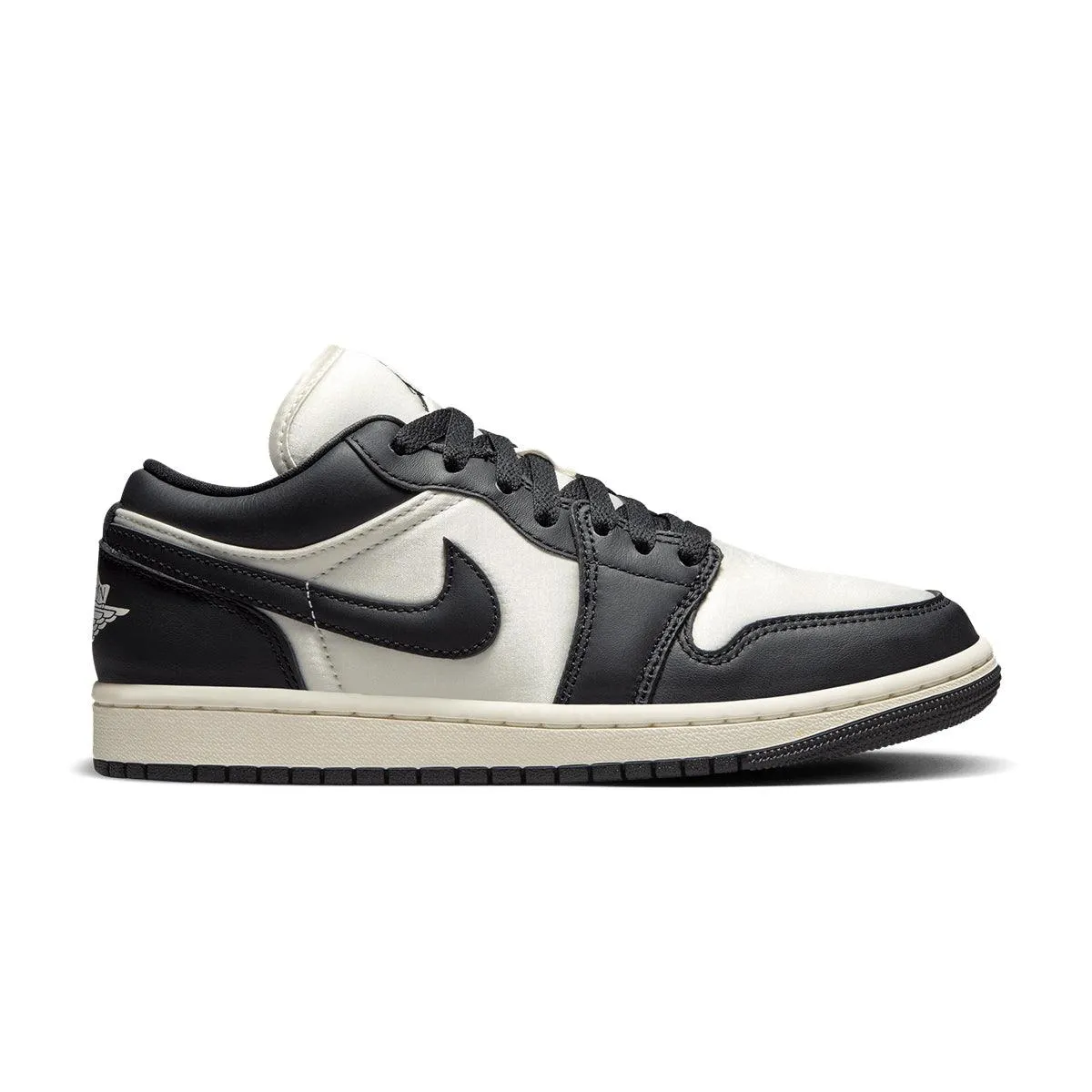 Wmns Air Jordan 1 Low SE 'Vintage Panda' valuable professionals - specific functions