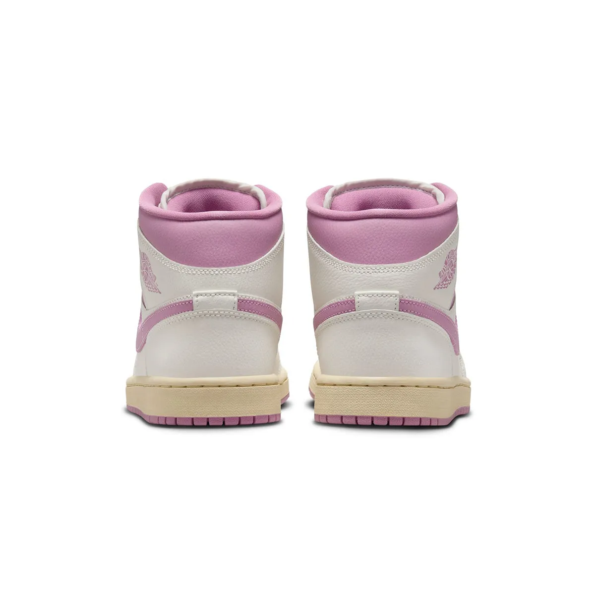 Wmns Air Jordan 1 Mid 'Strawberries and Cream' Luxe cushioning proven