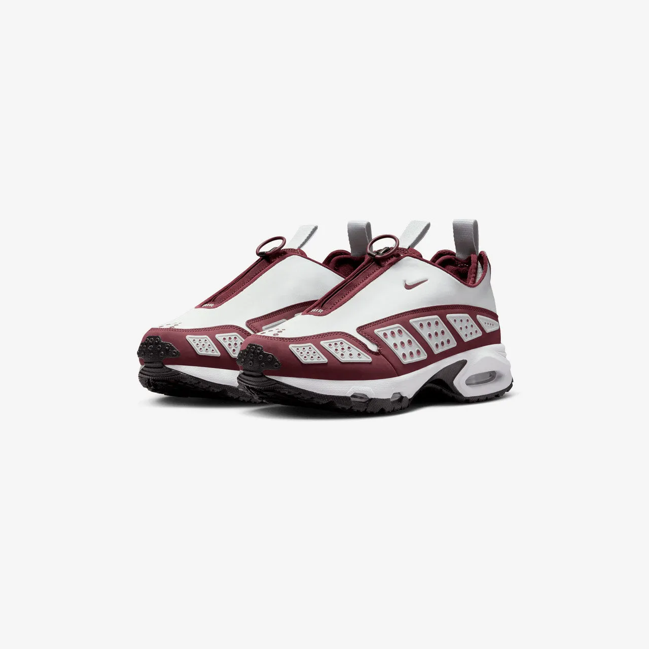 Wmns Air Max SNDR All-weather breathability High arch support