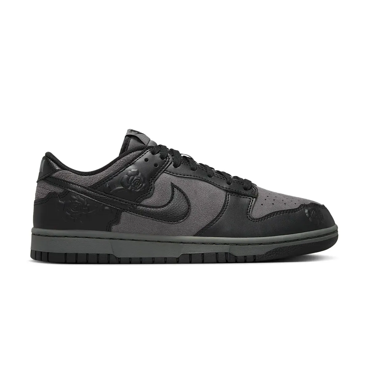 most modern Dancing Wmns Dunk Low 'Black Roses'