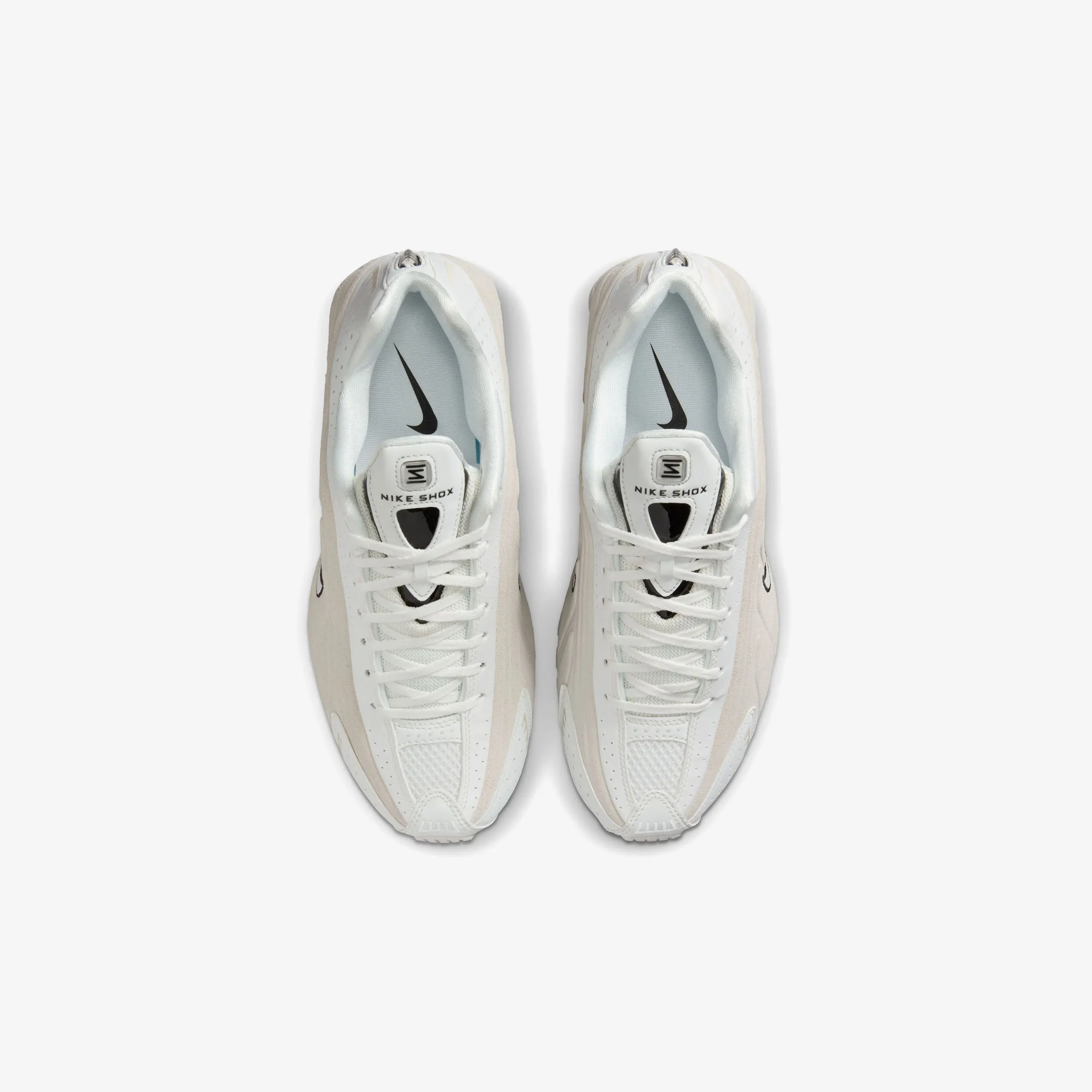 Comfortable Arch Area Wmns Shox R4