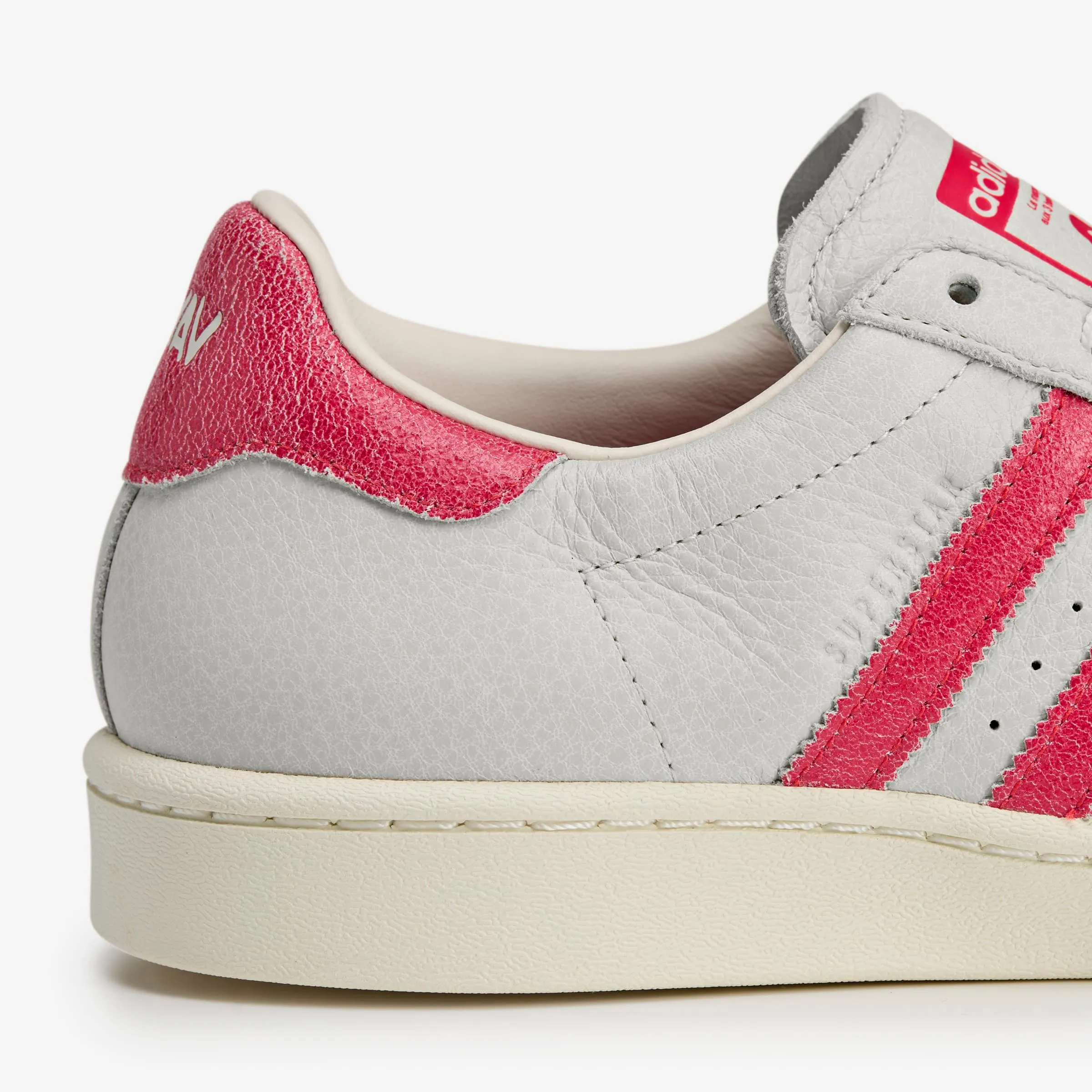 Wmns Superstar x Avavav Pressure Relief Pads Arch Support Design