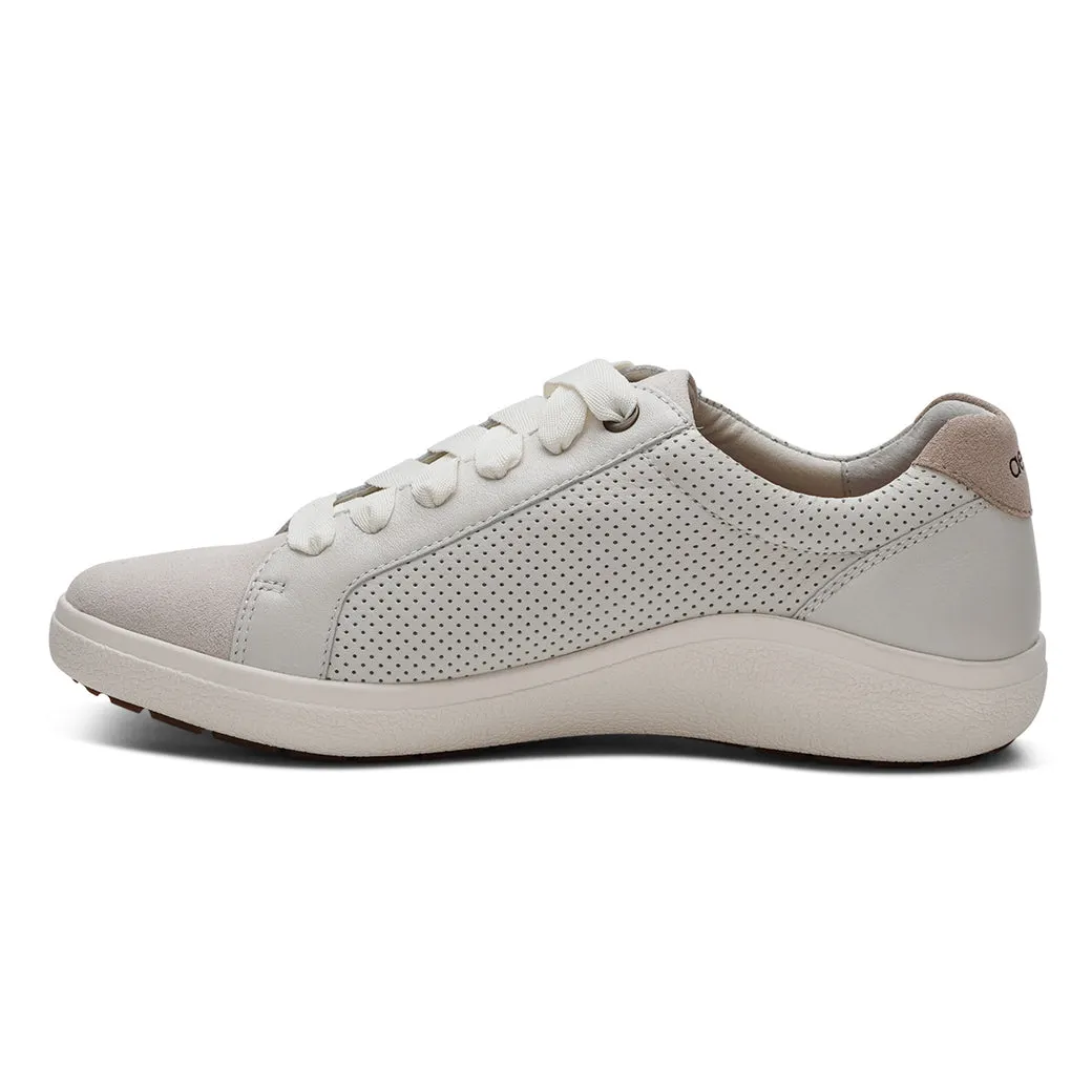 Spring Style Break Step Womens Aetrex Courtney in Chalk