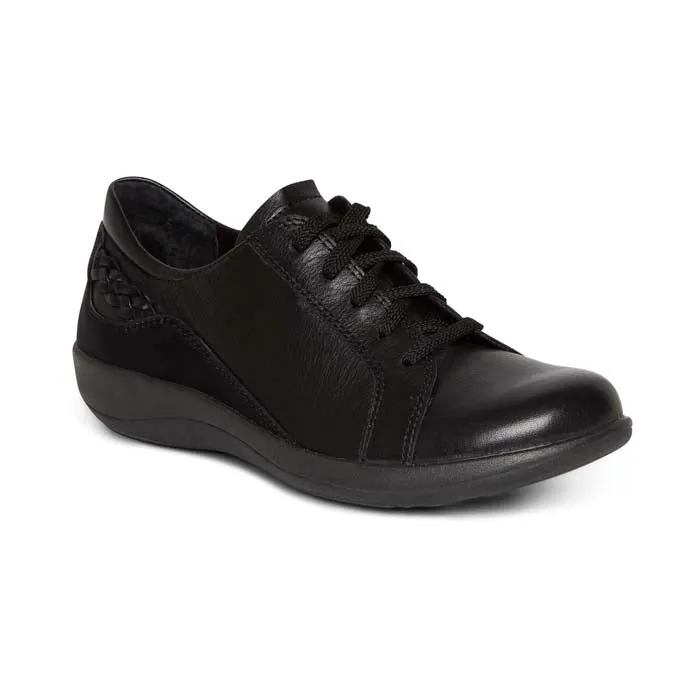 Hike Meet Ergonomic Fit Womens Aetrex Dana Lace Up Oxford in Black