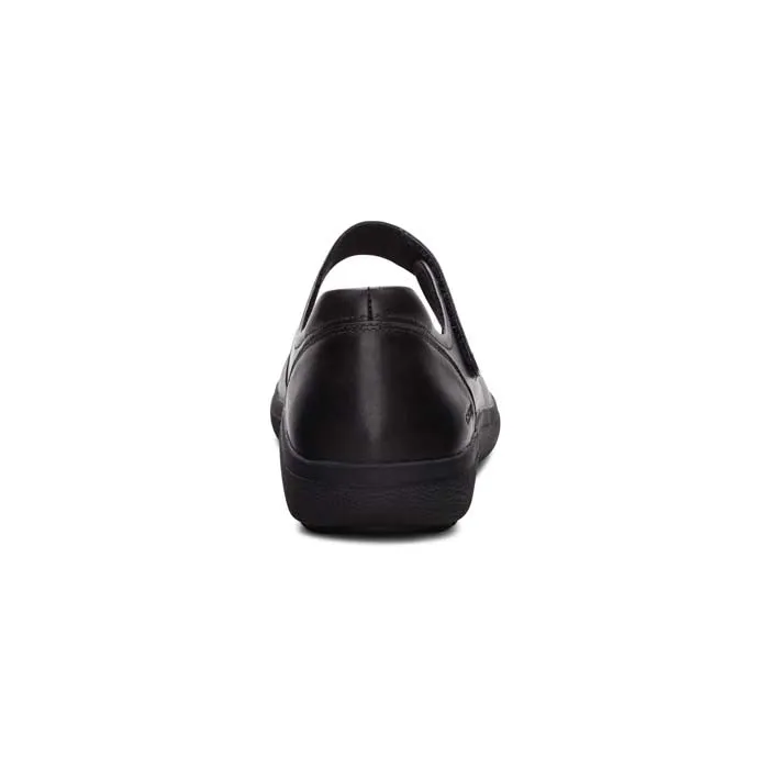 Womens Aetrex Erica in Black Pure Function Fall Outfit