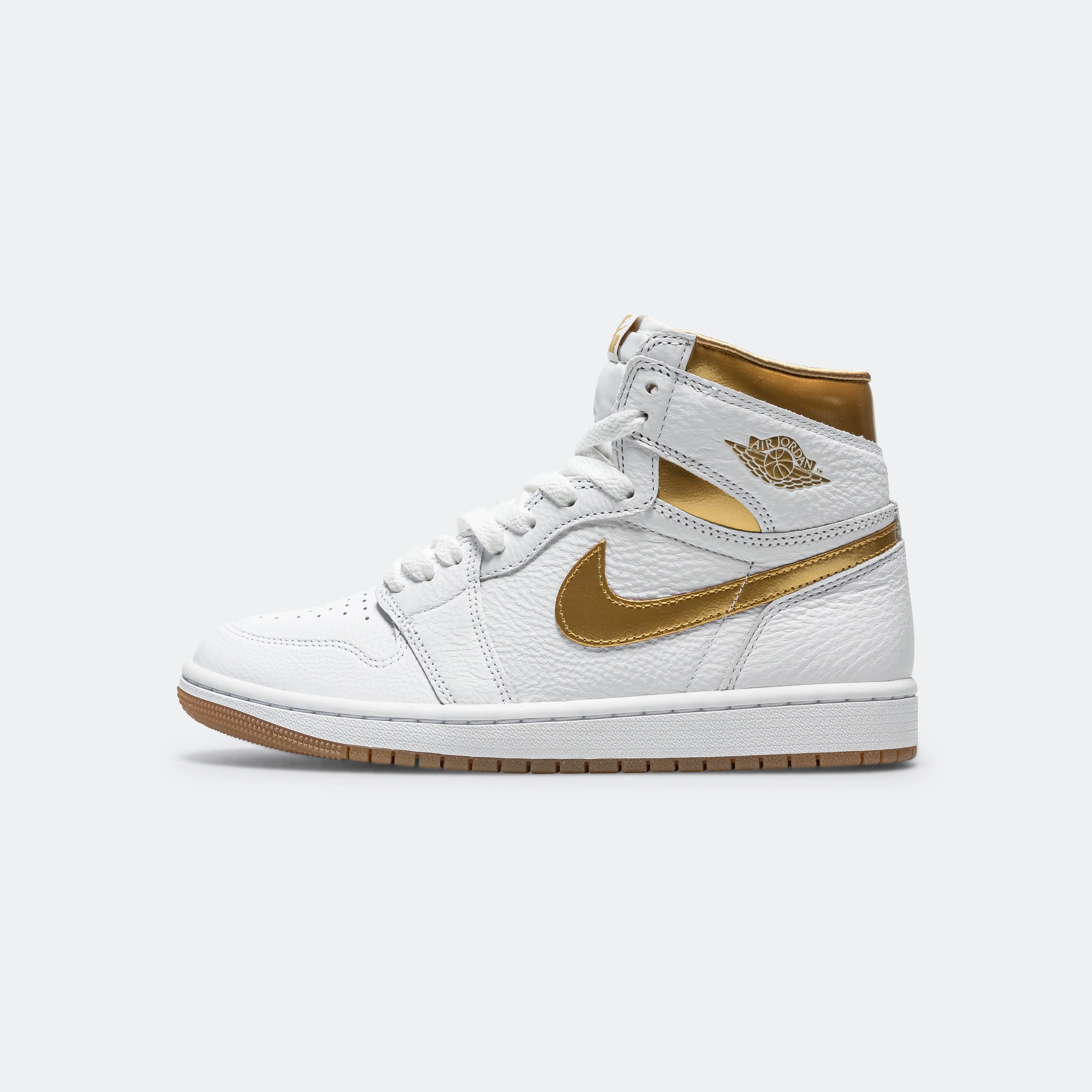 Womens Air Jordan 1 Retro High OG - White/Metallic Gold-Gum Light Brown Outdoor Fashion