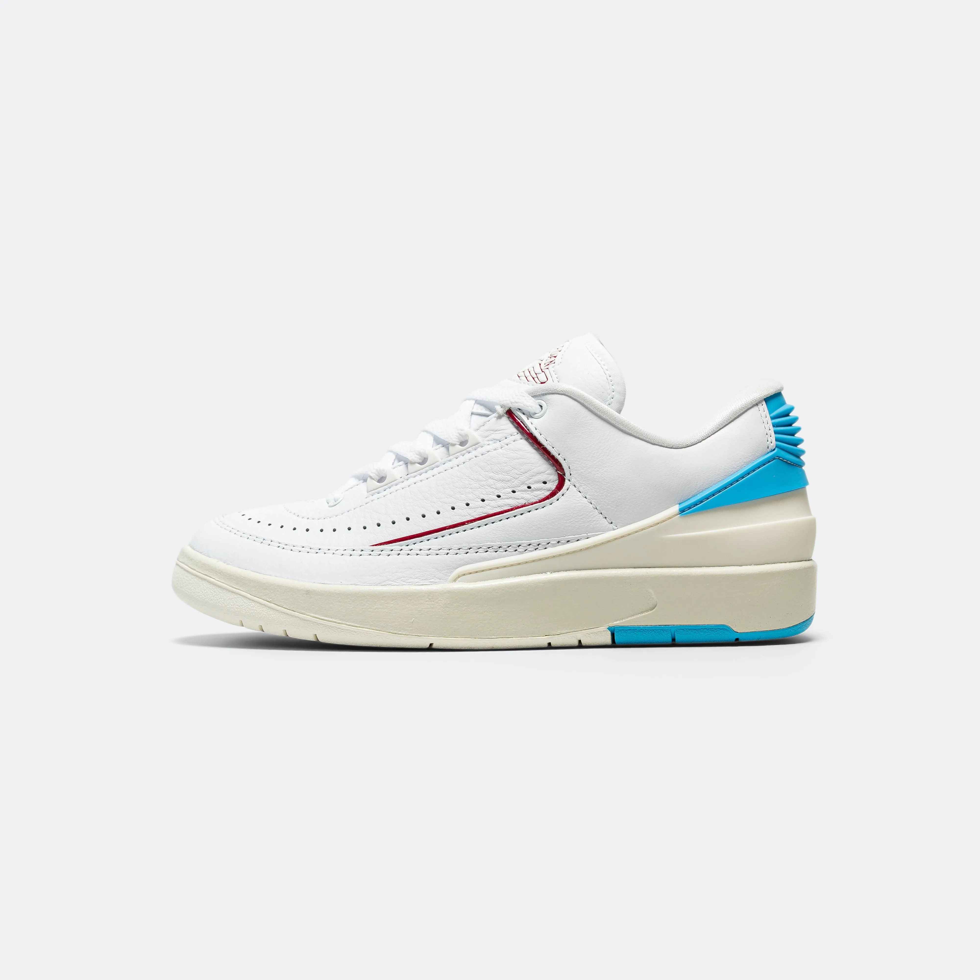 Classic Appeal Womens Air Jordan 2 Retro Low - White/Gym Red-Dk Powder Blue-Sail