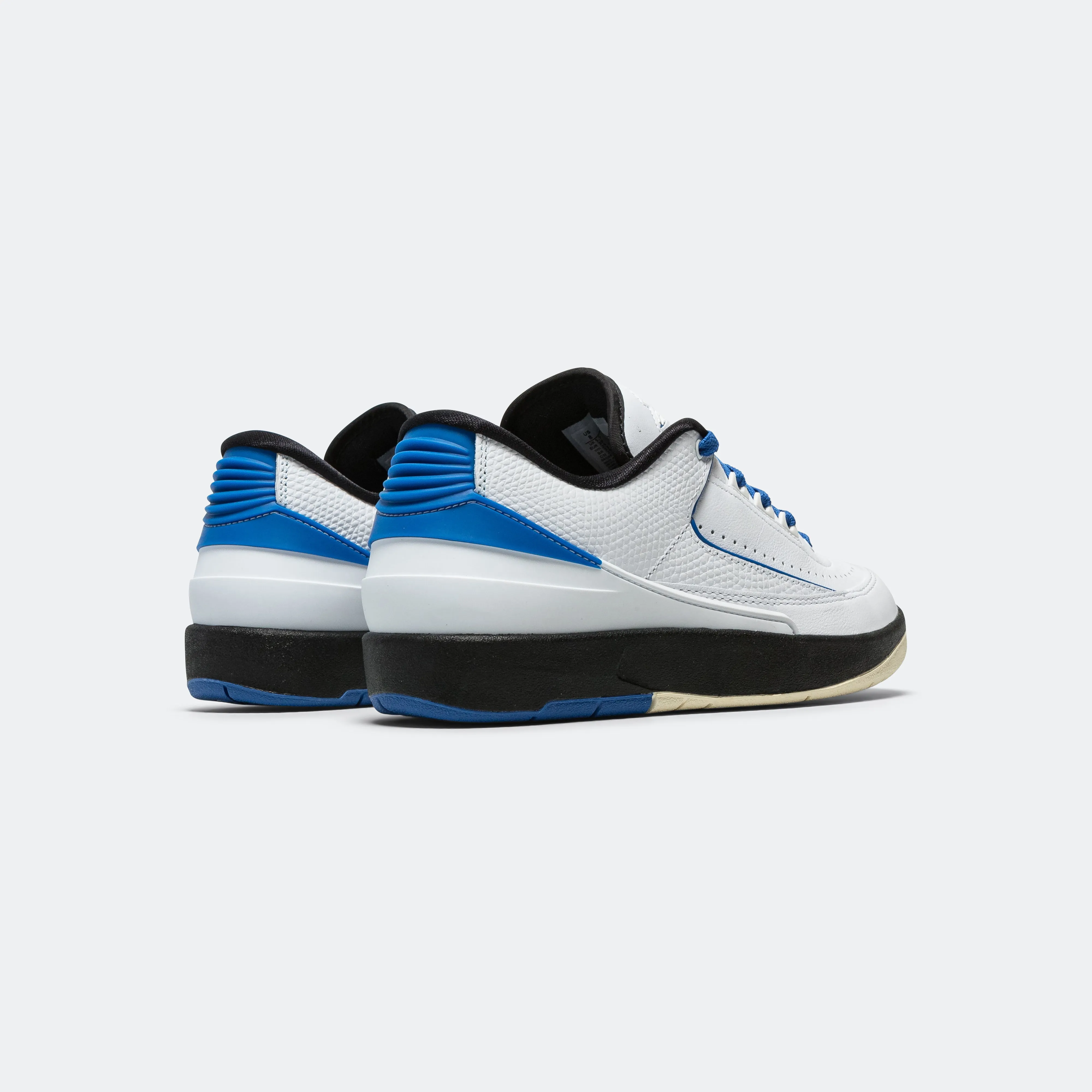 Pressure Dispersing Footbed Womens Air Jordan 2 Retro Low - White/Varsity Royal-Black-Muslin