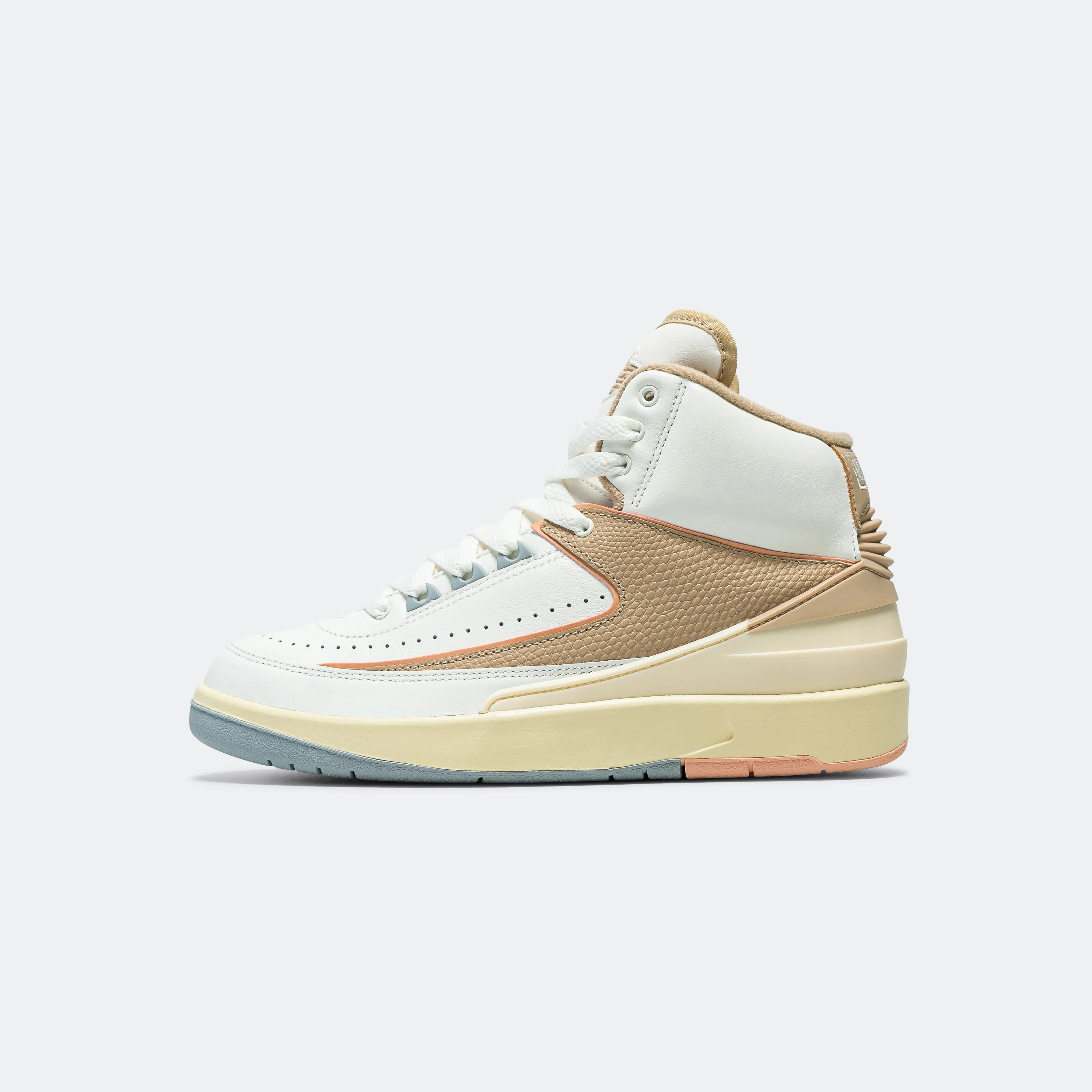 Comfortable insoles Womens Air Jordan 2 Retro - Sail/Desert-Sunrise Haze-Muslin