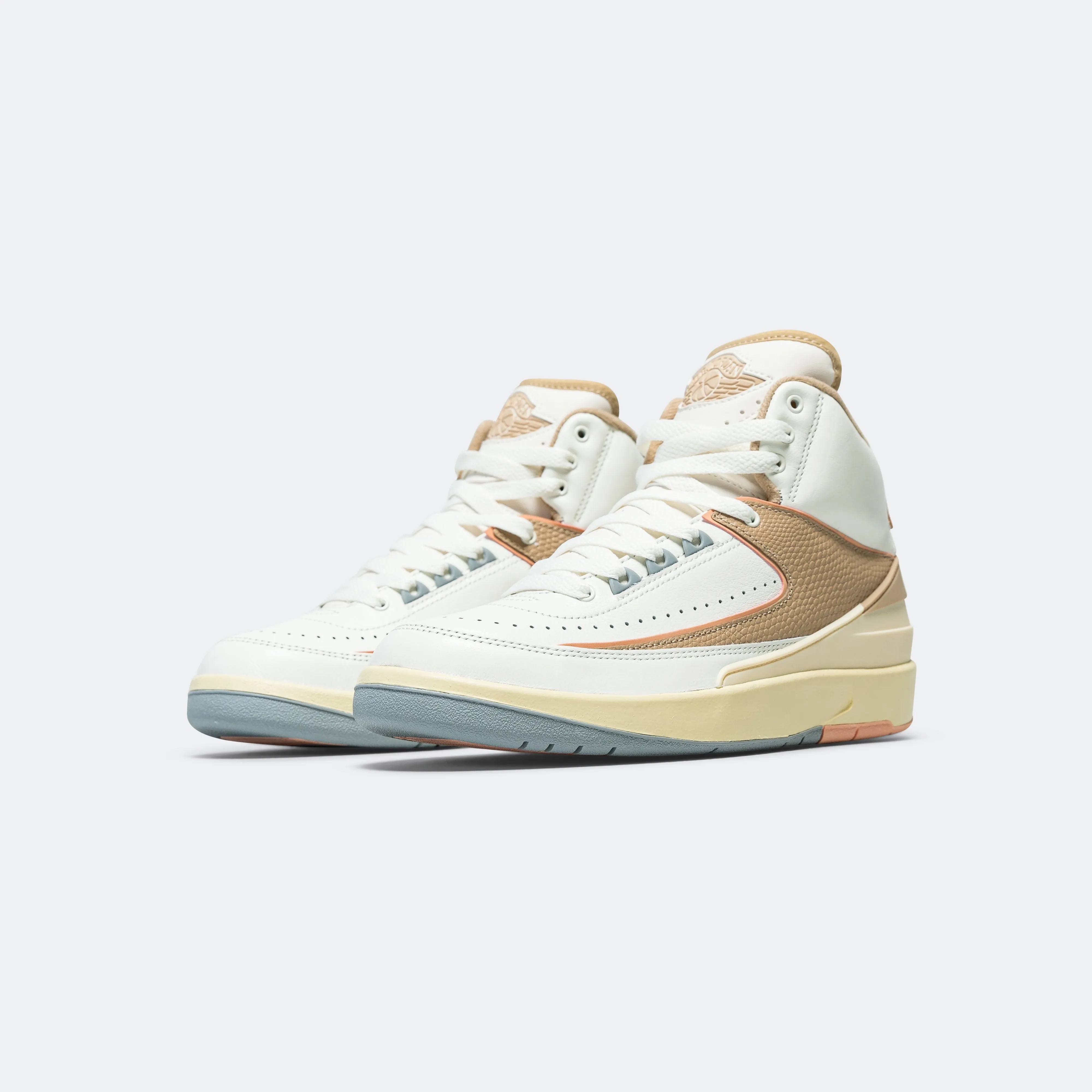 Modern Look Adaptive Heel Lock Womens Air Jordan 2 Retro - Sail/Desert-Sunrise Haze-Muslin