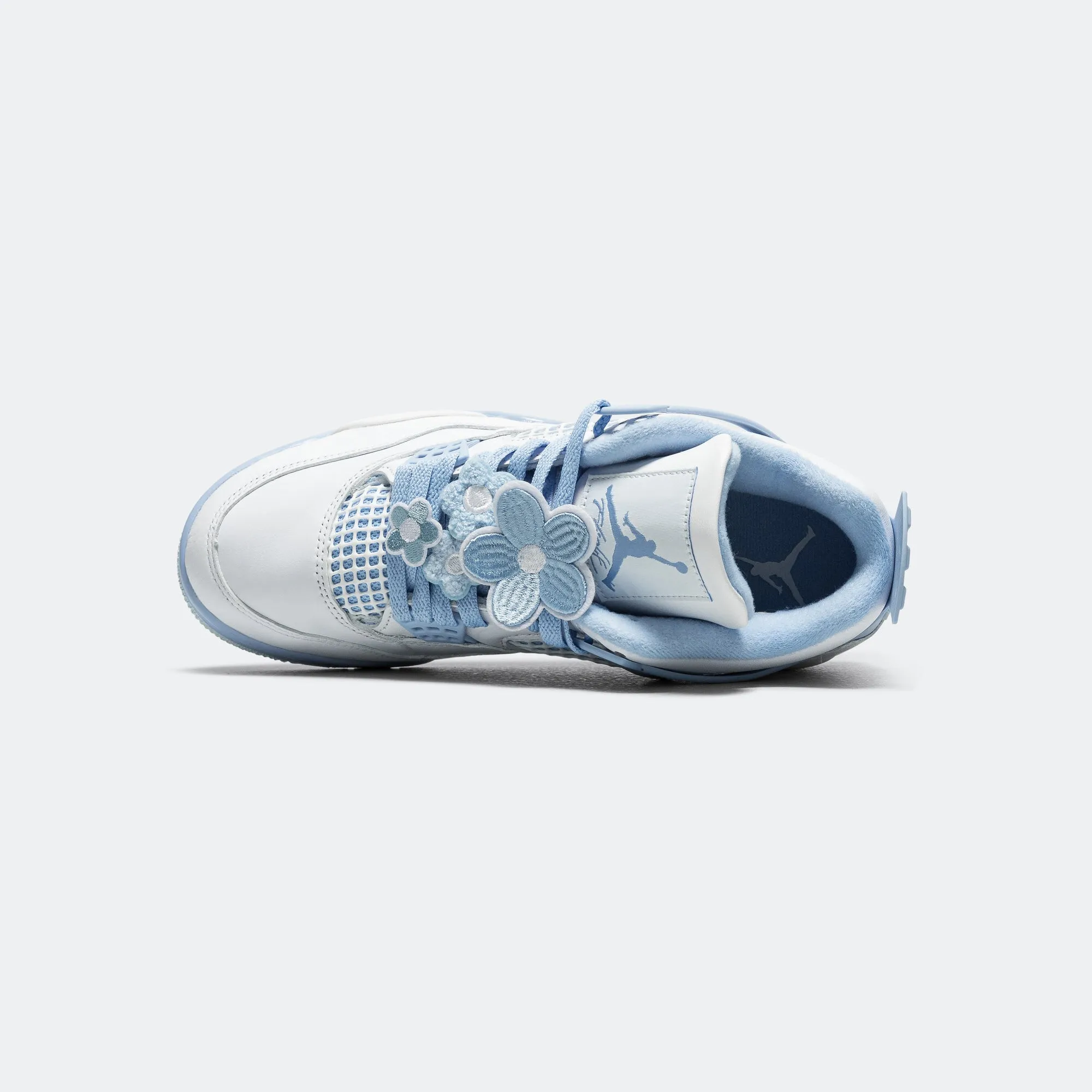 Cushioned Gear Dynamic Control Womens Air Jordan 4 Retro - White/Aluminum-Blue Tint-Oil Green
