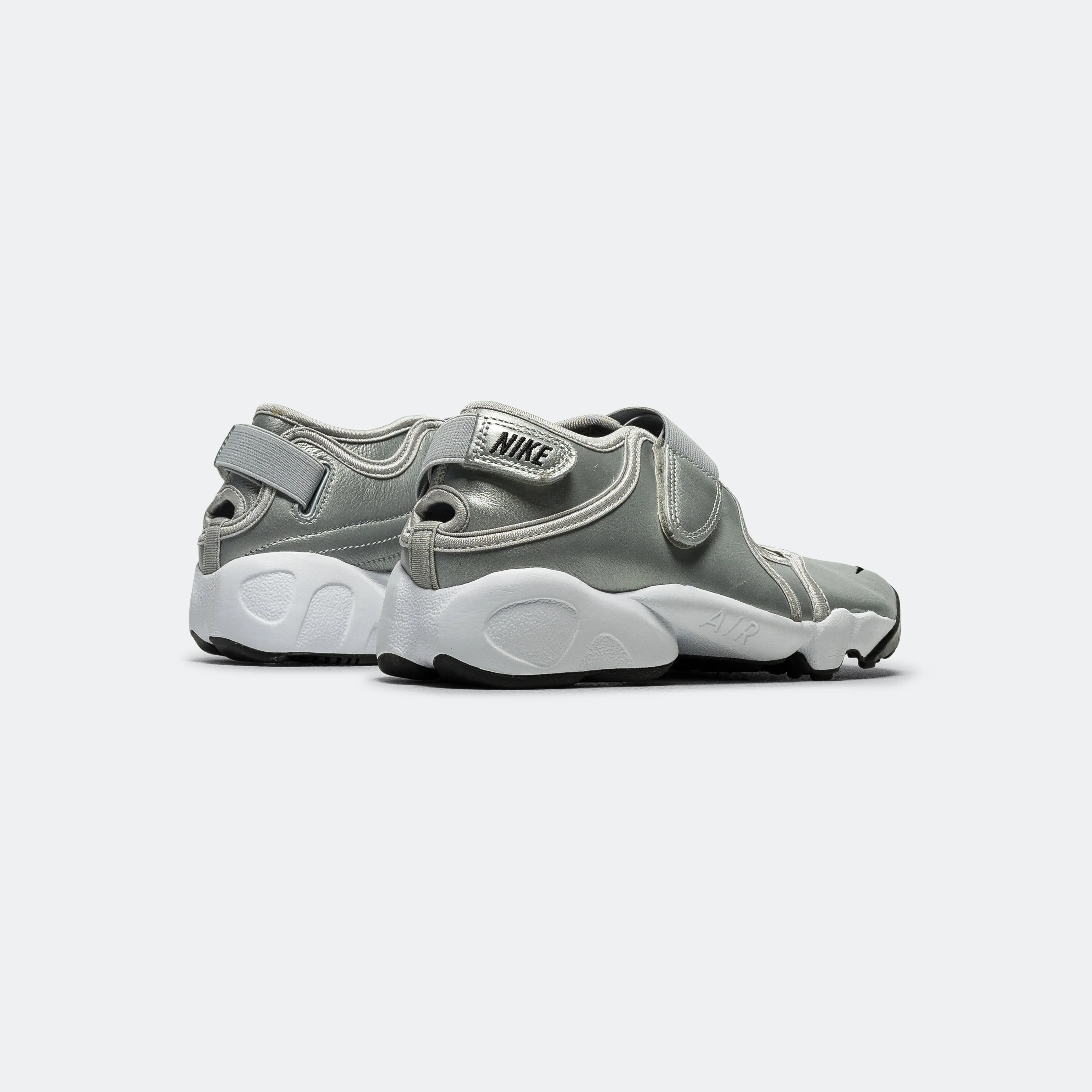 Water Resistant Construction Reinforced Stitch Bonding Womens Air Rift - Metallic Silver/Sail-Black