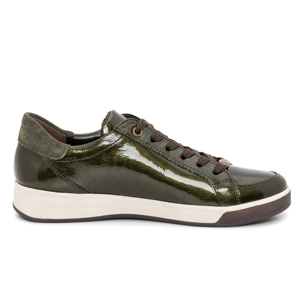 Urban Gear Group Hike Womens Ara Rei in Forest