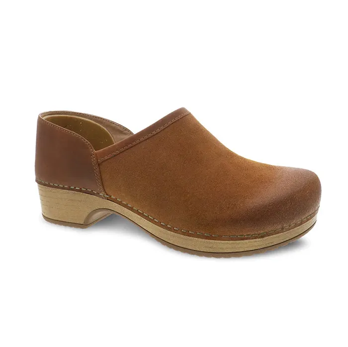 Walkable Comfort City Step Womens Dansko Brenna in Tan