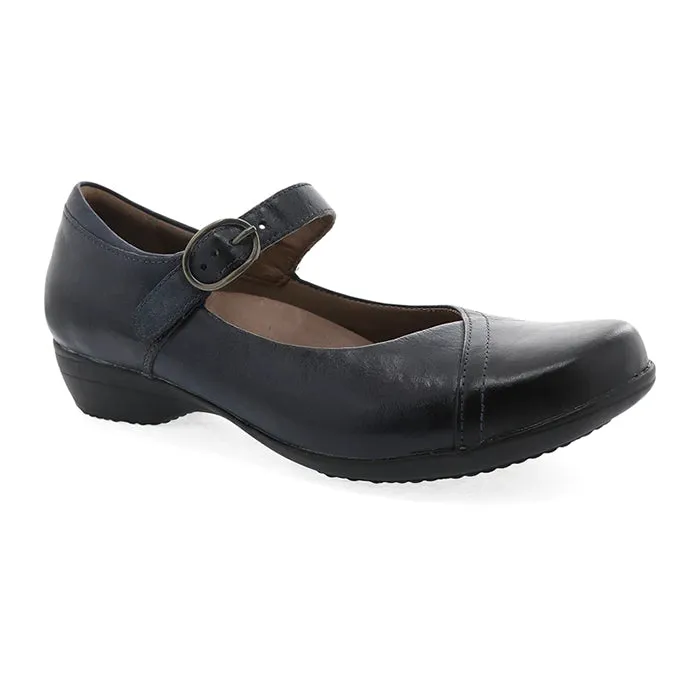 Casual Outfit Womens Dansko Fawna Navy