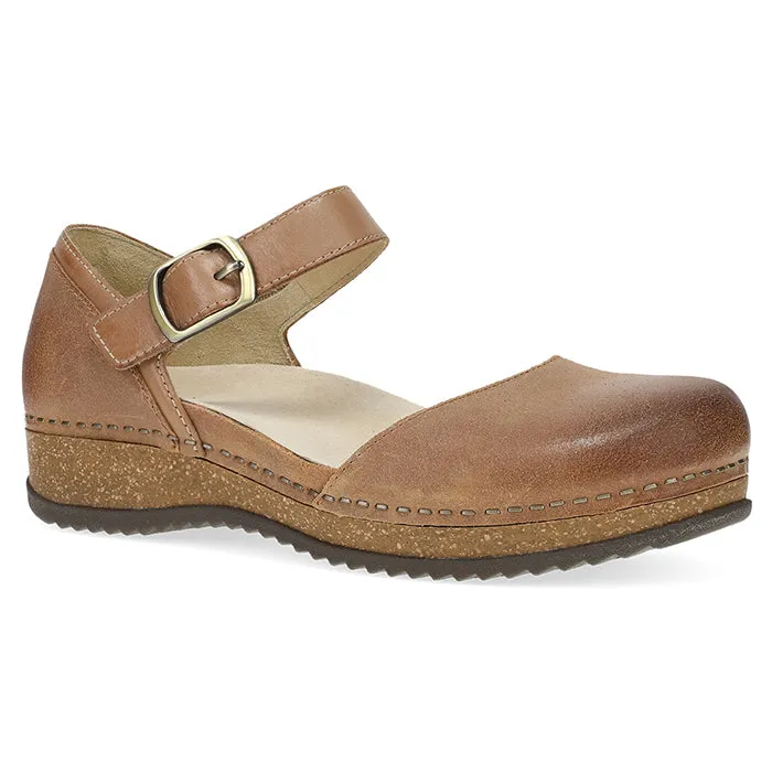 Balanced Walk Womens Dansko Mae in Tan