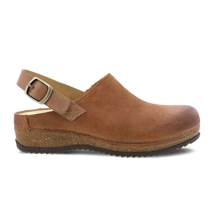 Comfy Layers Womens Dansko Merrin in Tan