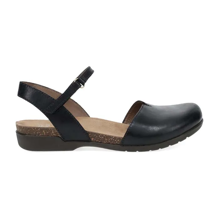 Womens Dansko Rowan Leather in Black clean design