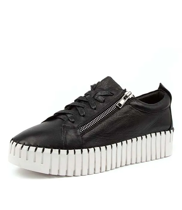 Womens Django & Juliette Bump in Black Studded Trim Sunny Walk