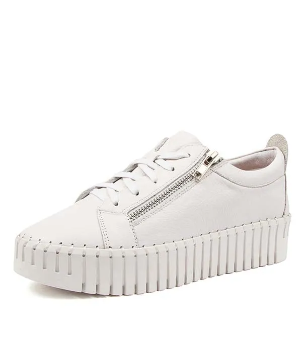 Womens Django & Juliette Bump in White Agile Comfort