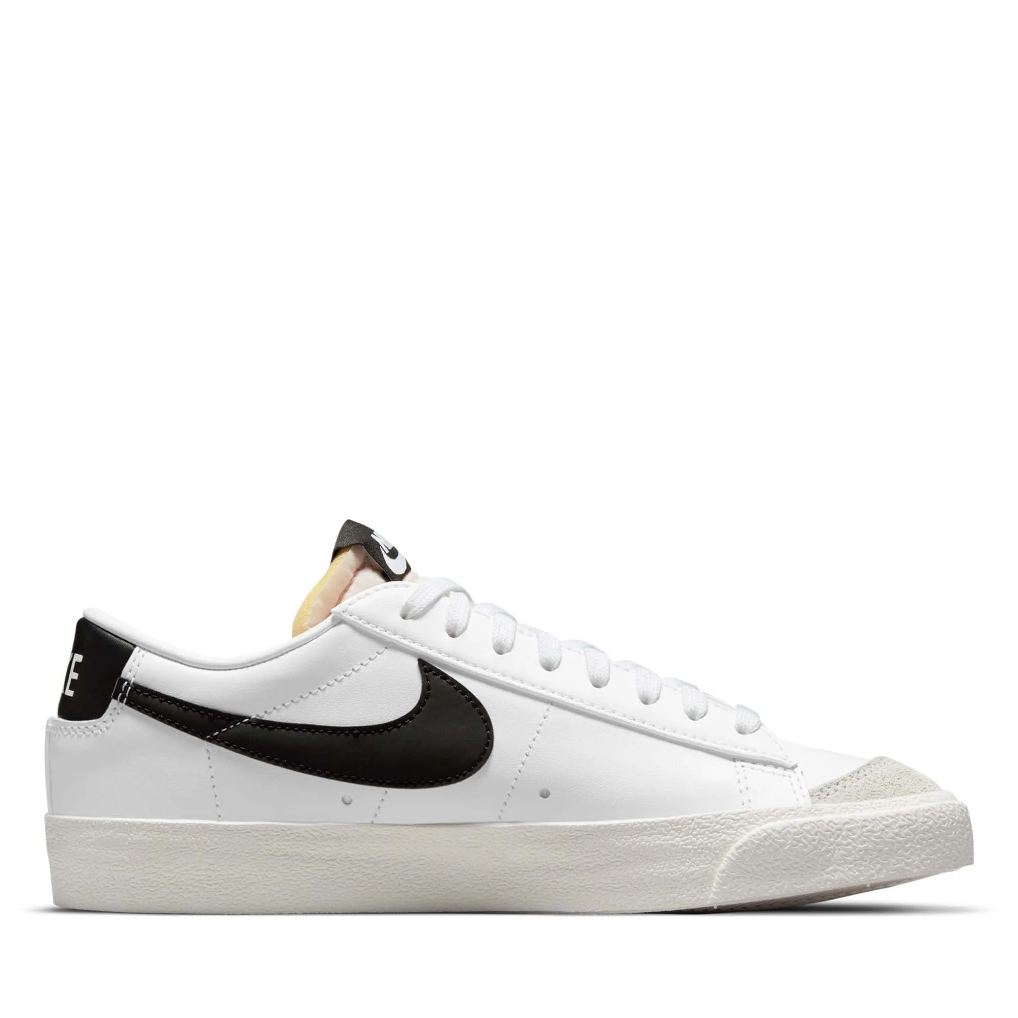 Fast Flow Women's Nike Blazer Low '77 - White/Black