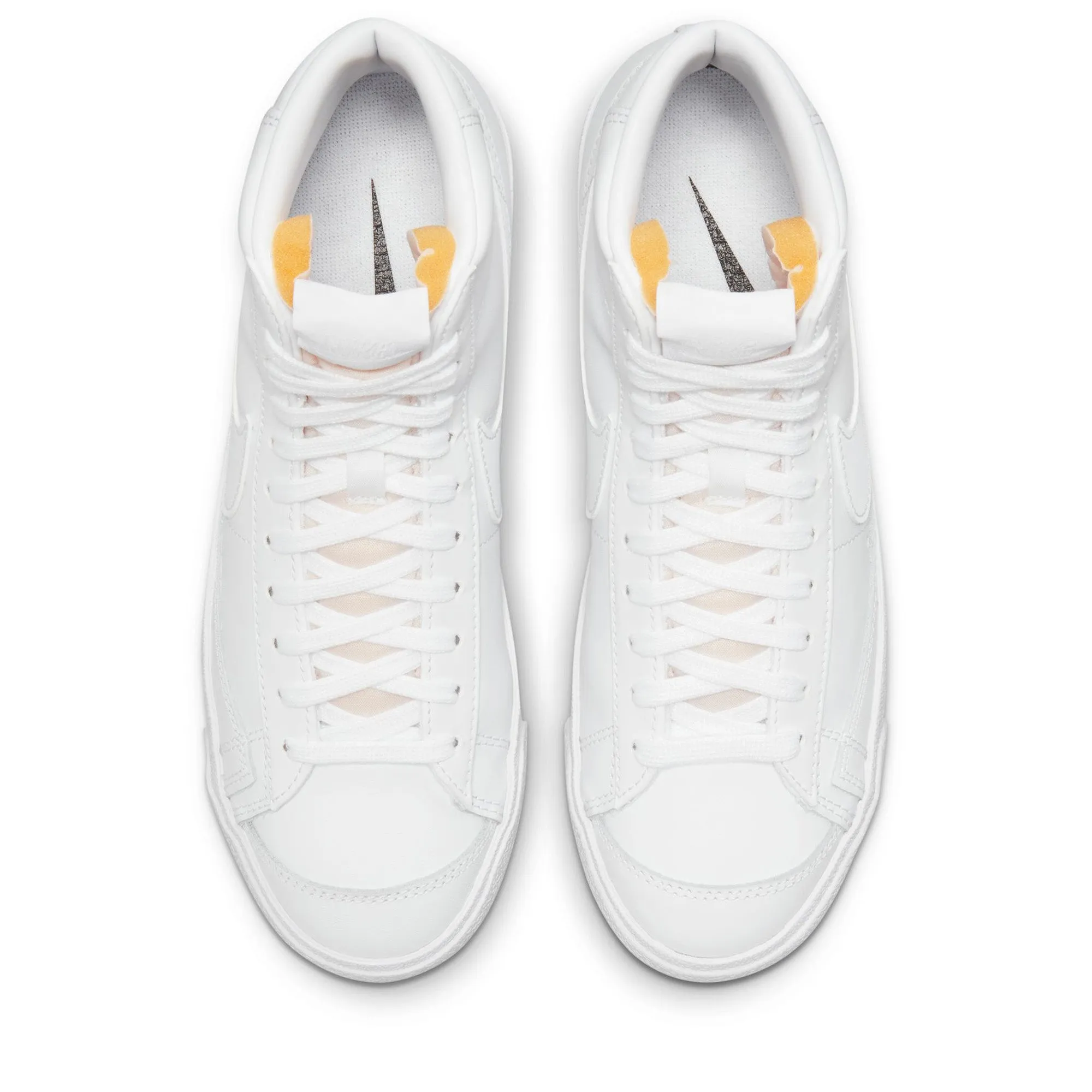Women's Nike Blazer Mid '77 - White/White Smooth Base Temperature control