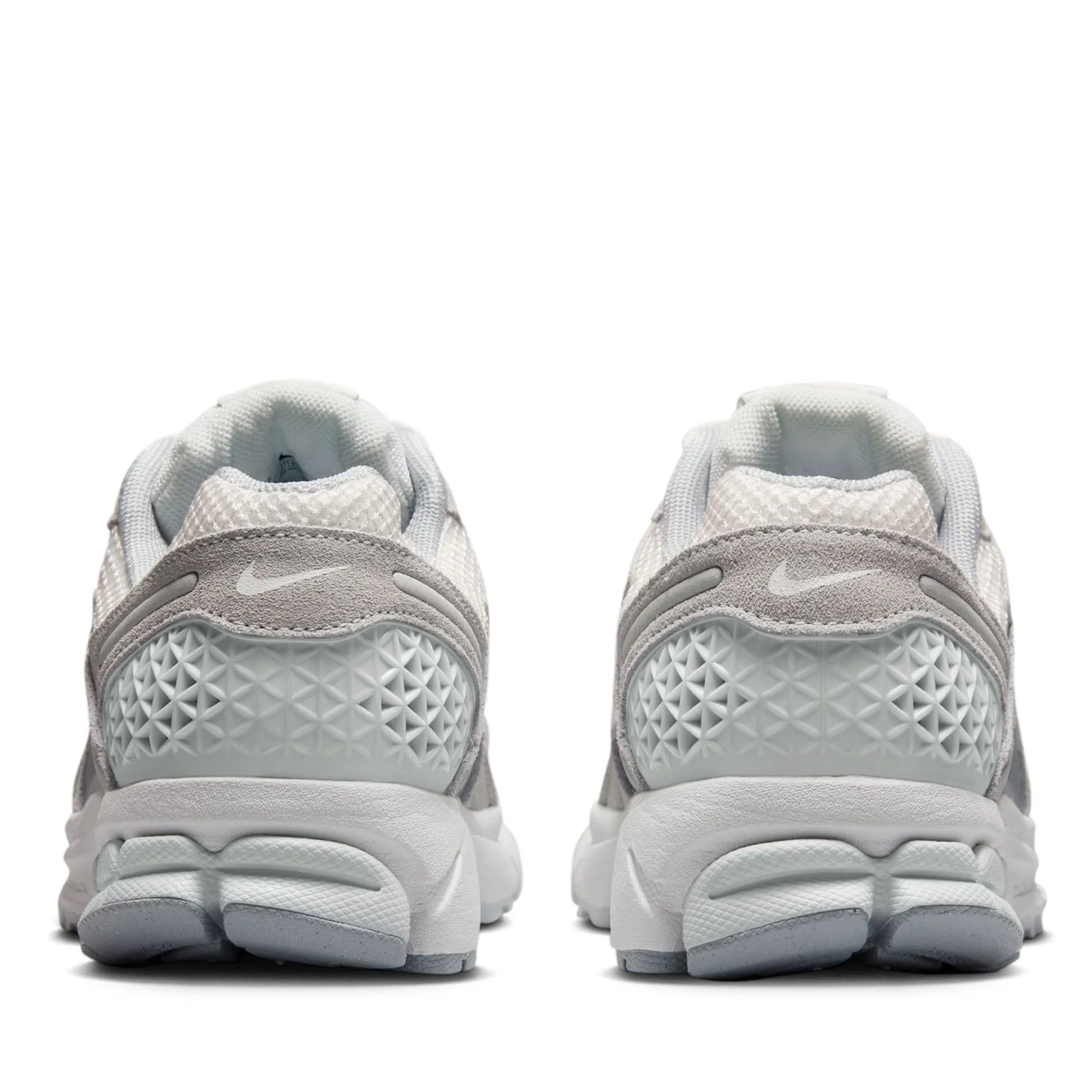 Women's Nike Zoom Vomero 5 - Pure Platinum/Summit White Pressure Zoned Cushioning TPU Heel Counter